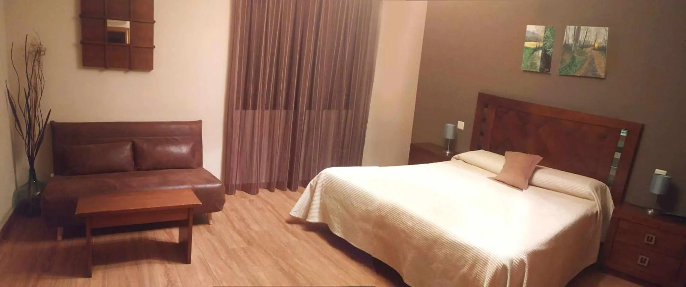 Bed in Alojamientos Callejón del Pozo, cerca Puy du Fou