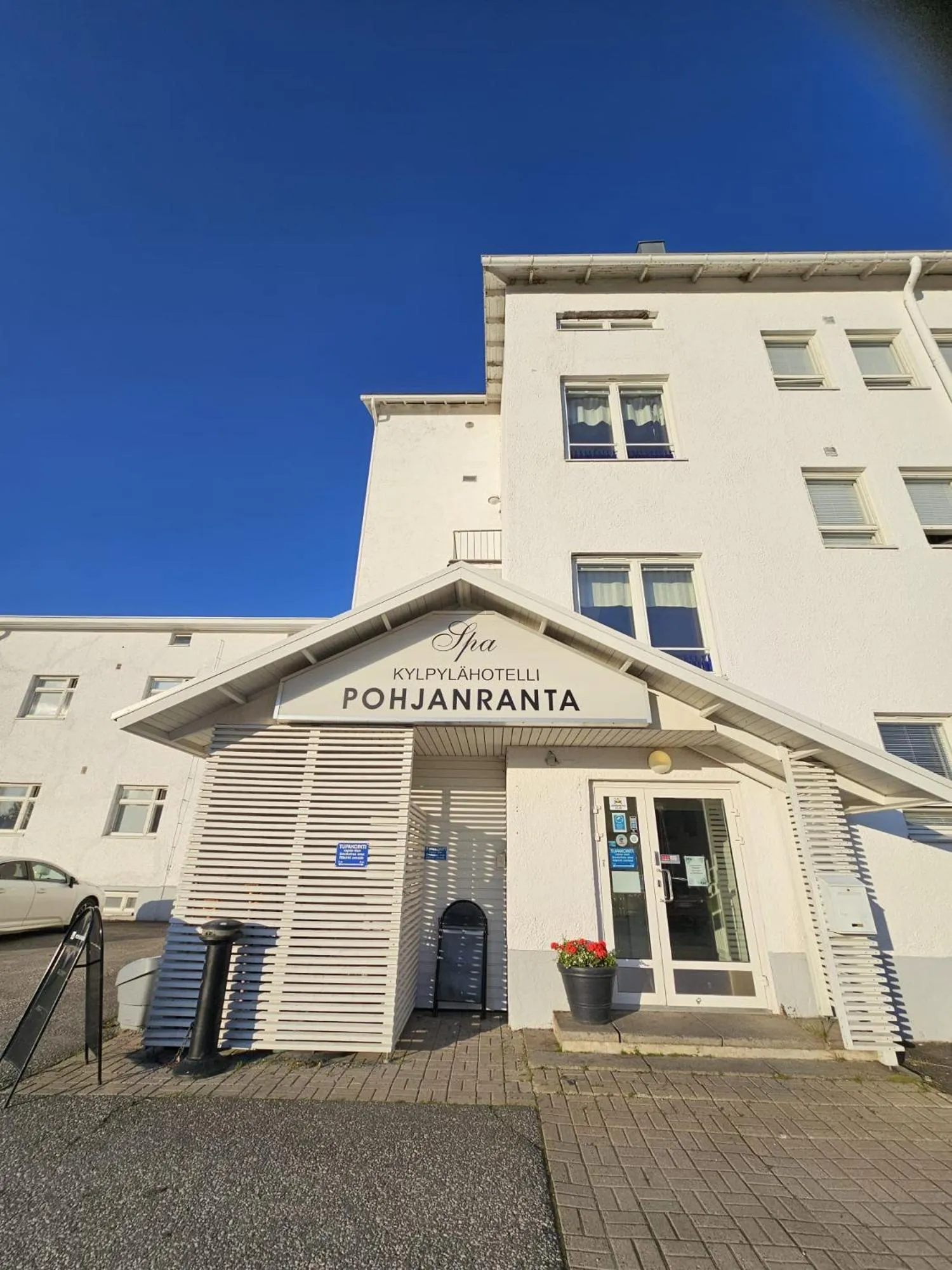 Facade/entrance in Kylpylähotelli Pohjanranta
