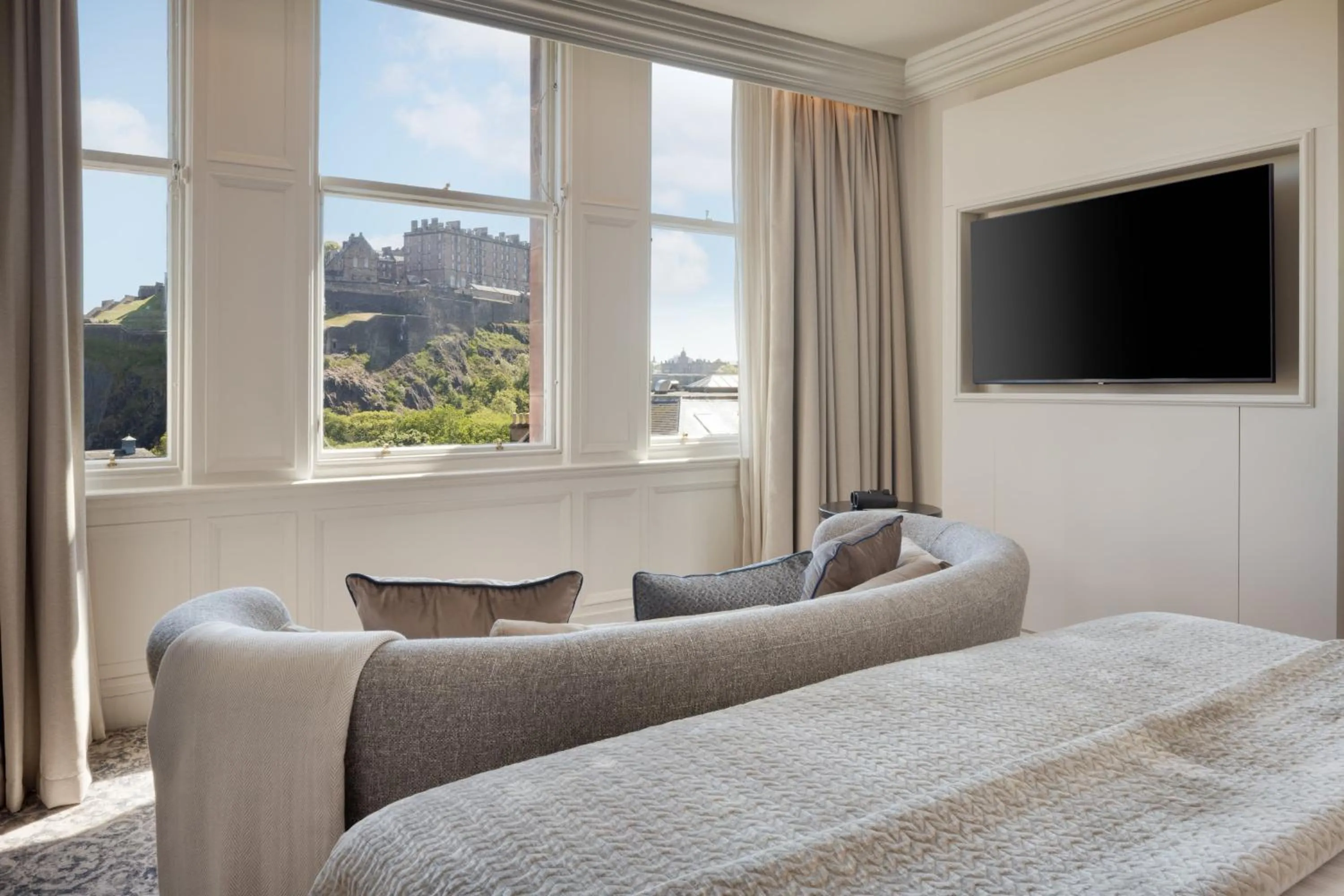 View (from property/room), Bed in The Caledonian Edinburgh, Curio Collection by Hilton