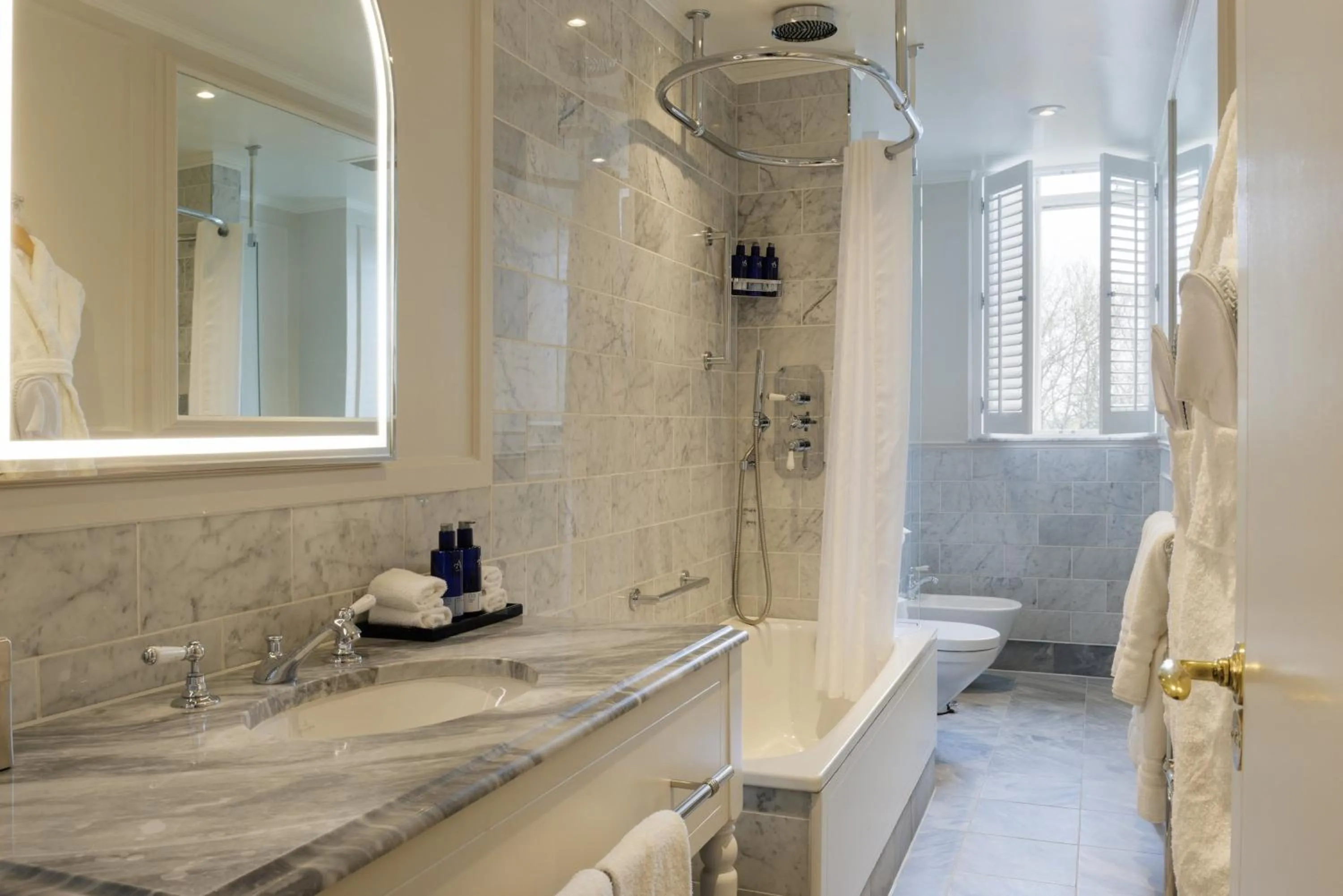 Bathroom in The Caledonian Edinburgh, Curio Collection by Hilton