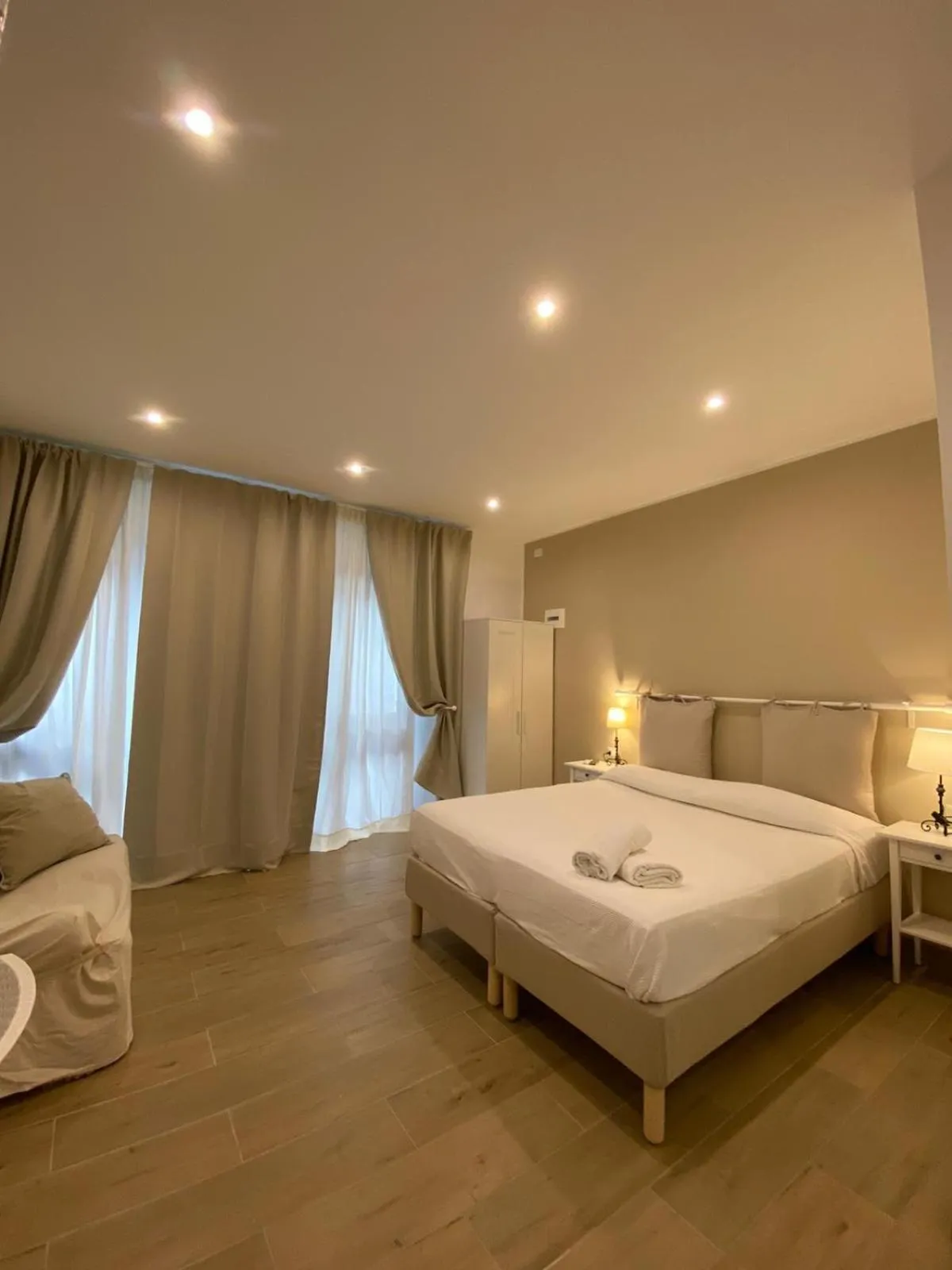 Photo of the whole room, Bed in B&B Casa al Vicolo 2