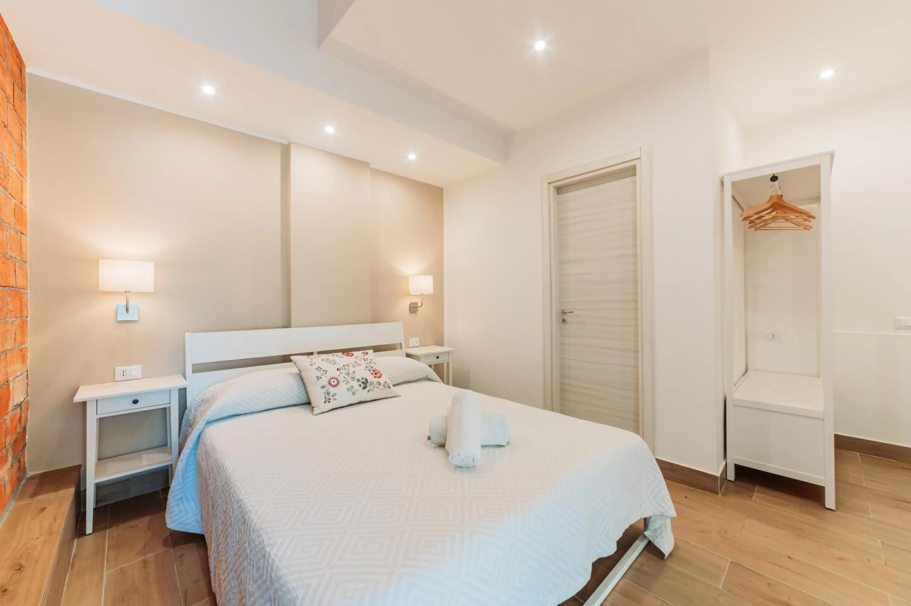 Photo of the whole room, Bed in B&B Casa al Vicolo 2