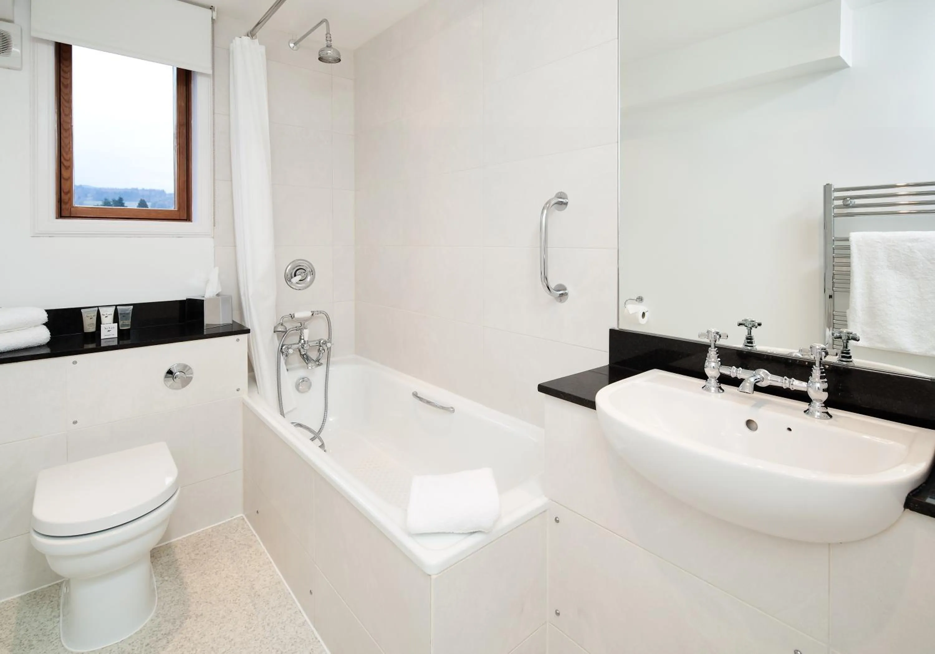 Bathroom in Knockendarroch Hotel