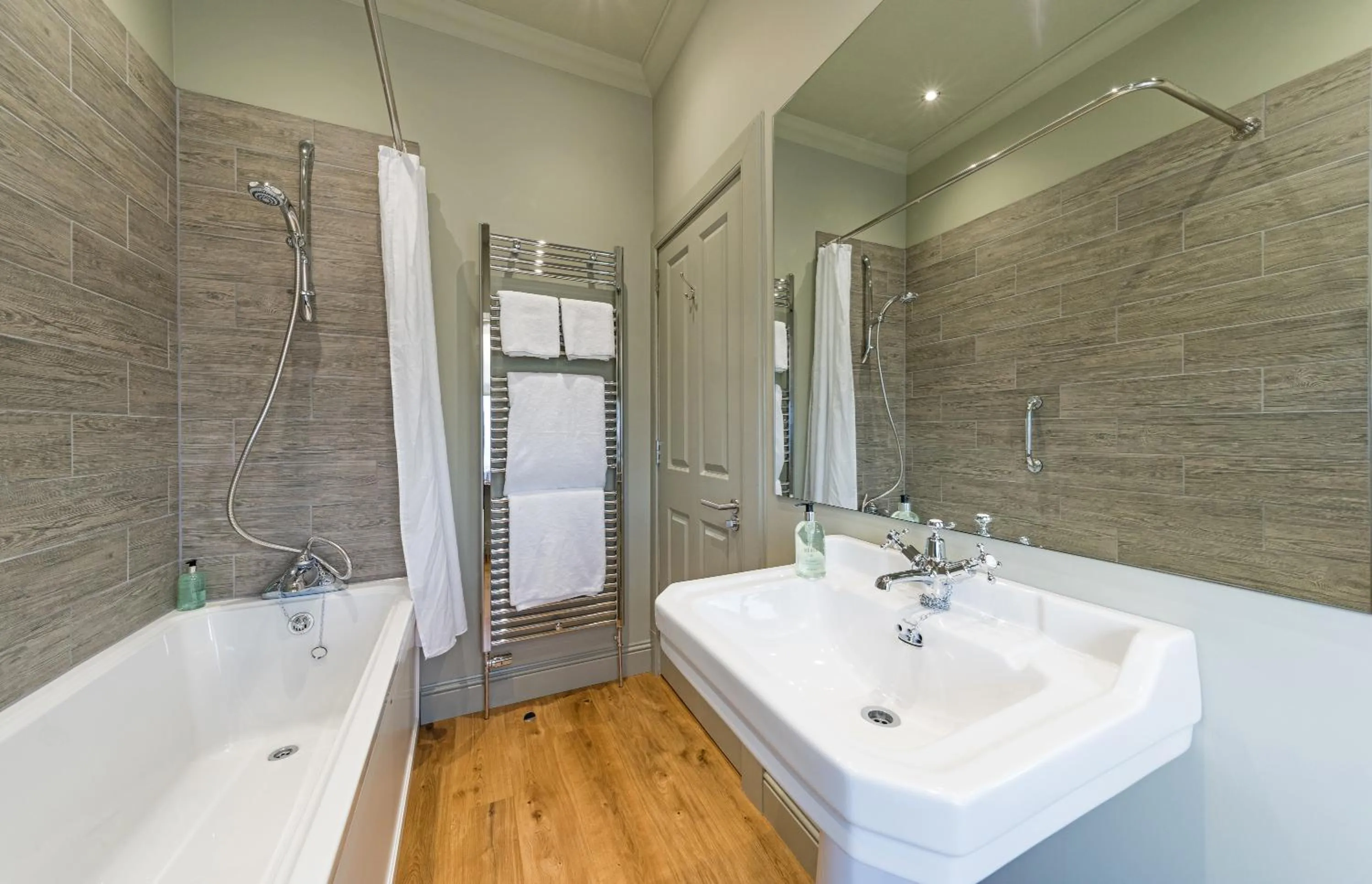 Bathroom in Knockendarroch Hotel