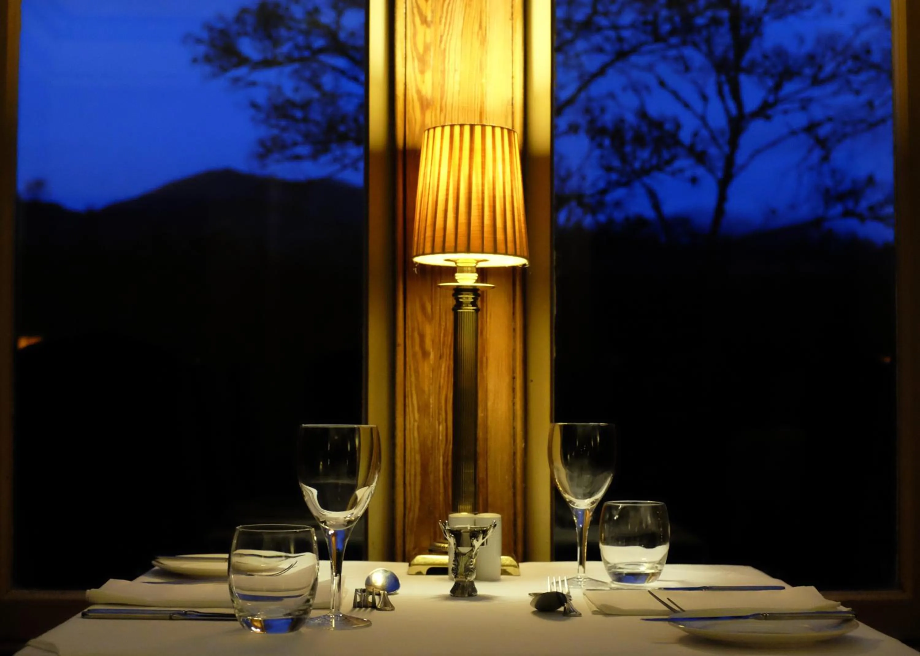 Restaurant/places to eat in Knockendarroch Hotel