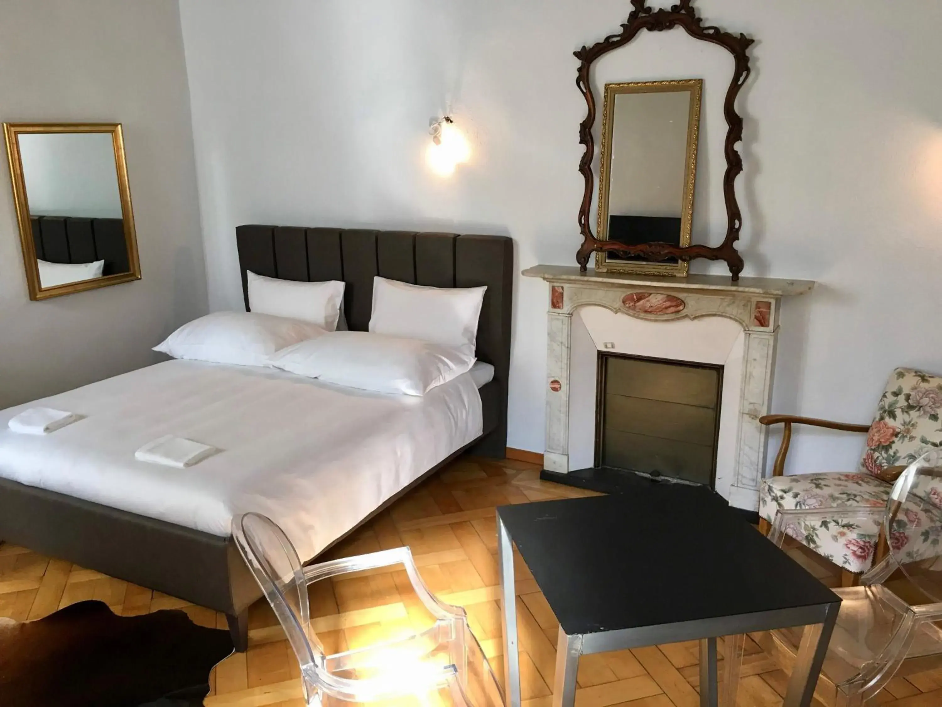 One-Bedroom Apartment in Great2Stay City Center Apartments Locarno One-Bedroom Apartment in Great2Stay City Center Apartments Locarno