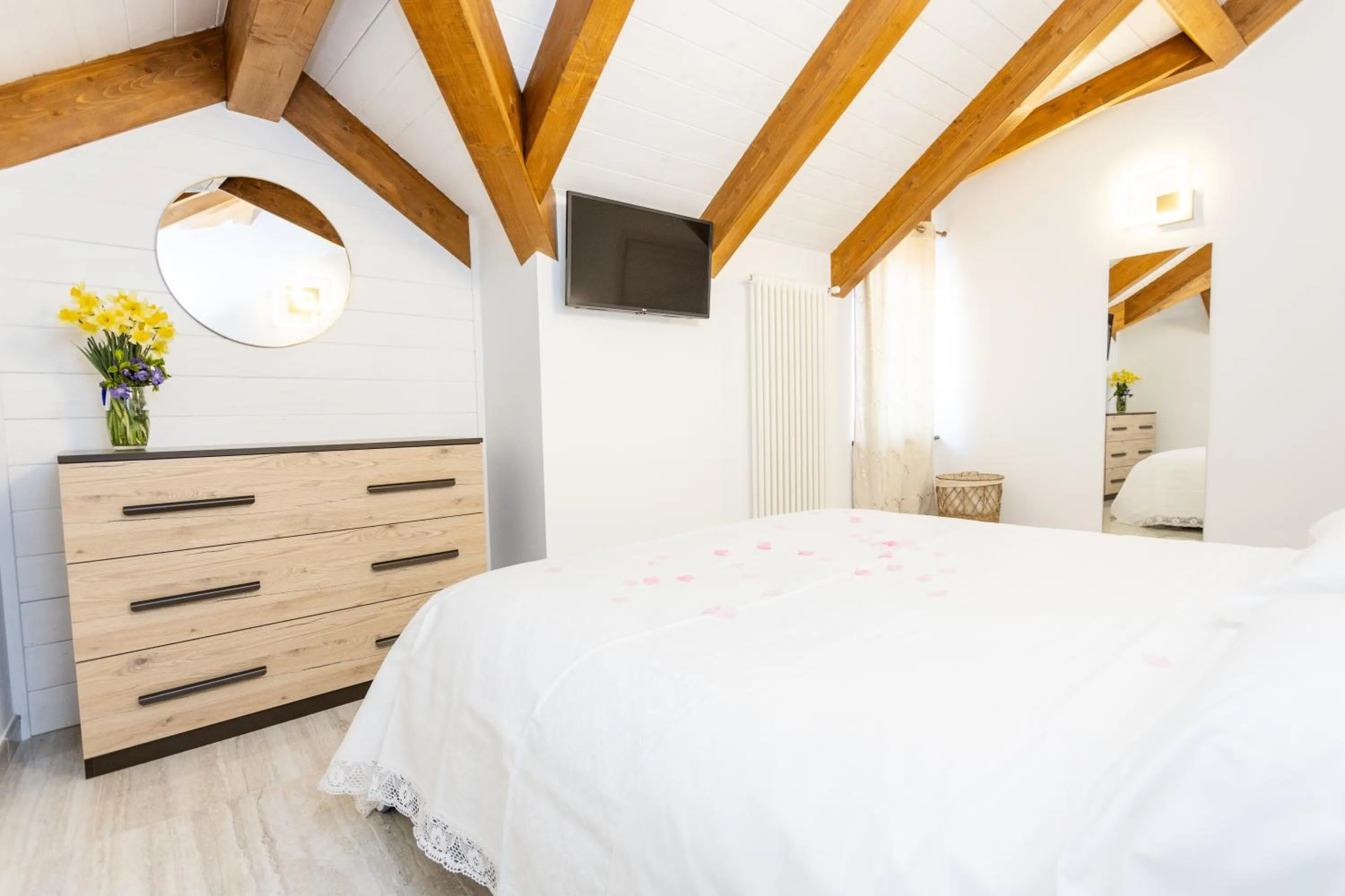 Bedroom, Bed in Villa Italia