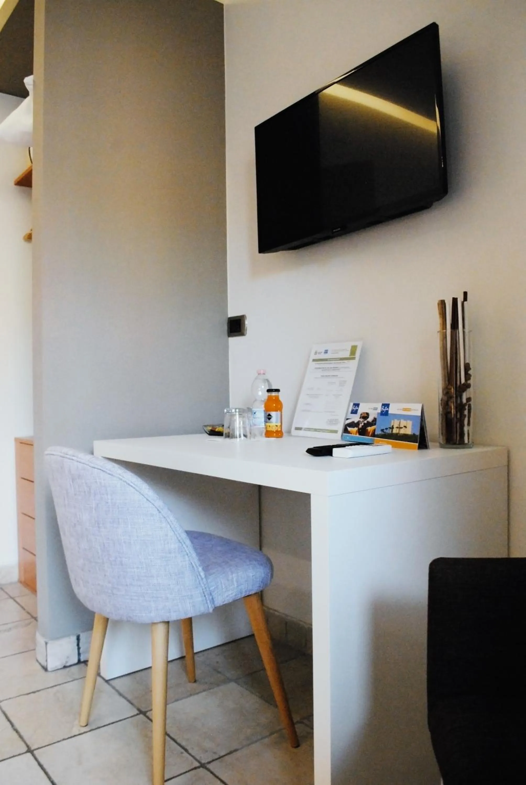 TV and multimedia in Morris Bed & Breakfast