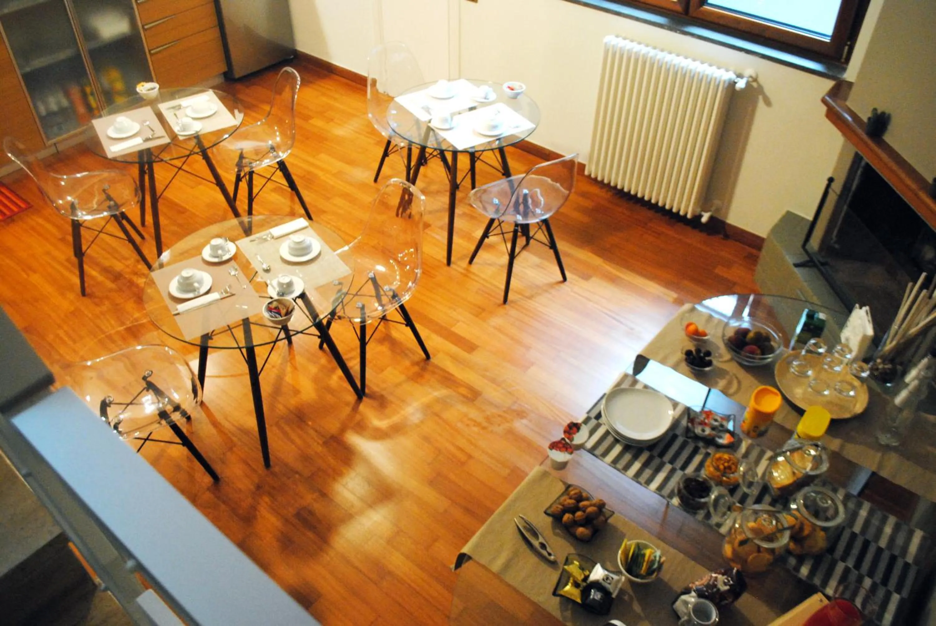 Communal kitchen in Morris Bed & Breakfast