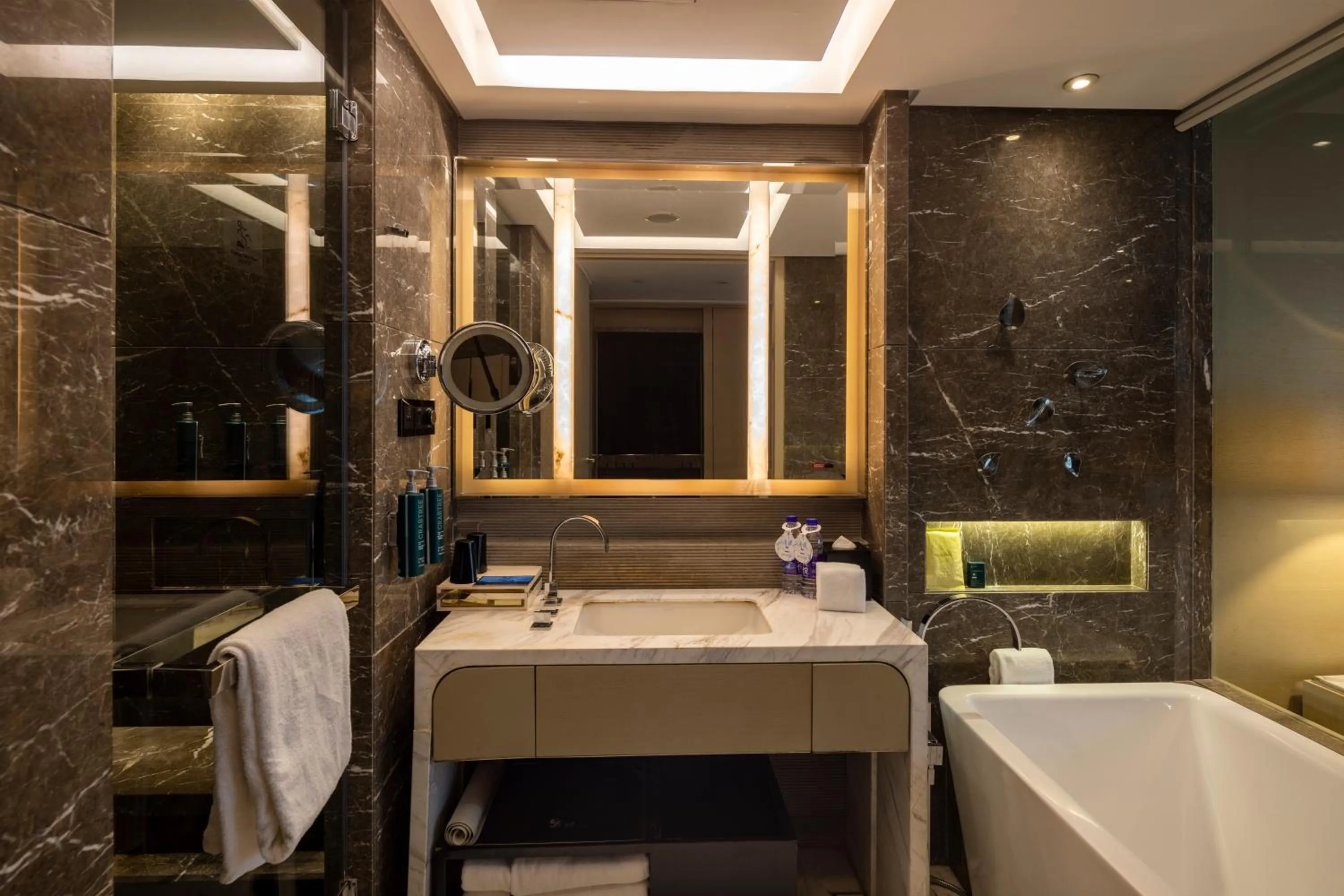 Shower in Hilton Xi'an High-tech Zone