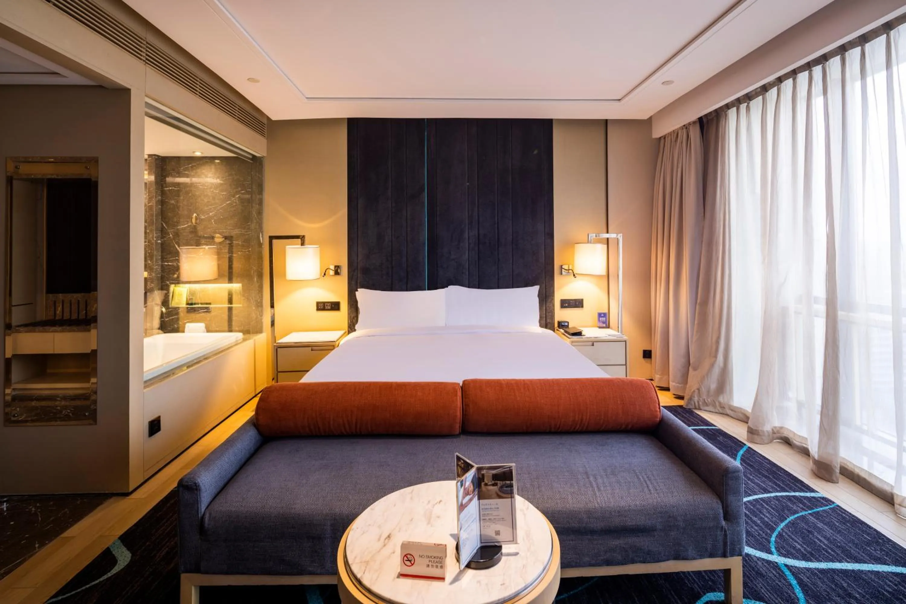 Photo of the whole room, Bed in Hilton Xi'an High-tech Zone