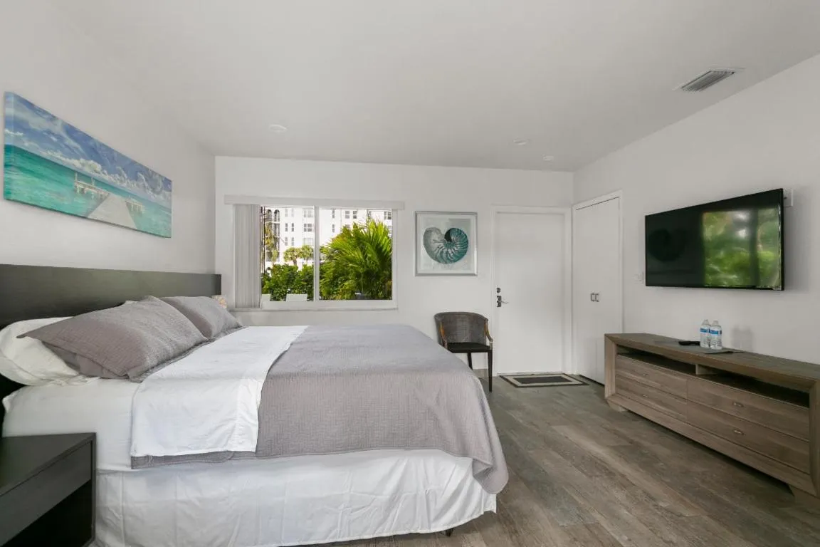 Bed in Elizabeth House Inn