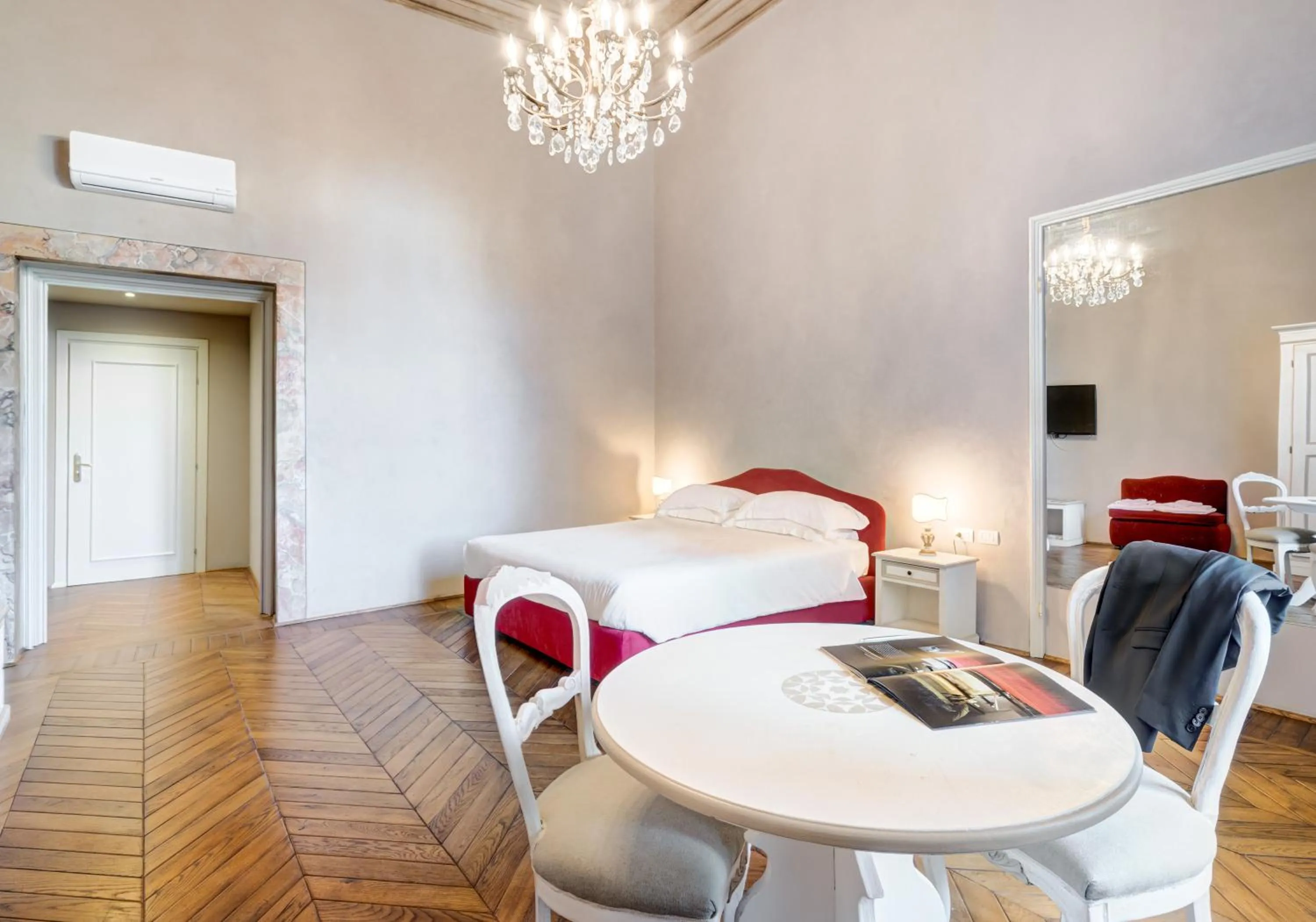 Bed in Palazzo D'Oltrarno - Residenza D'Epoca