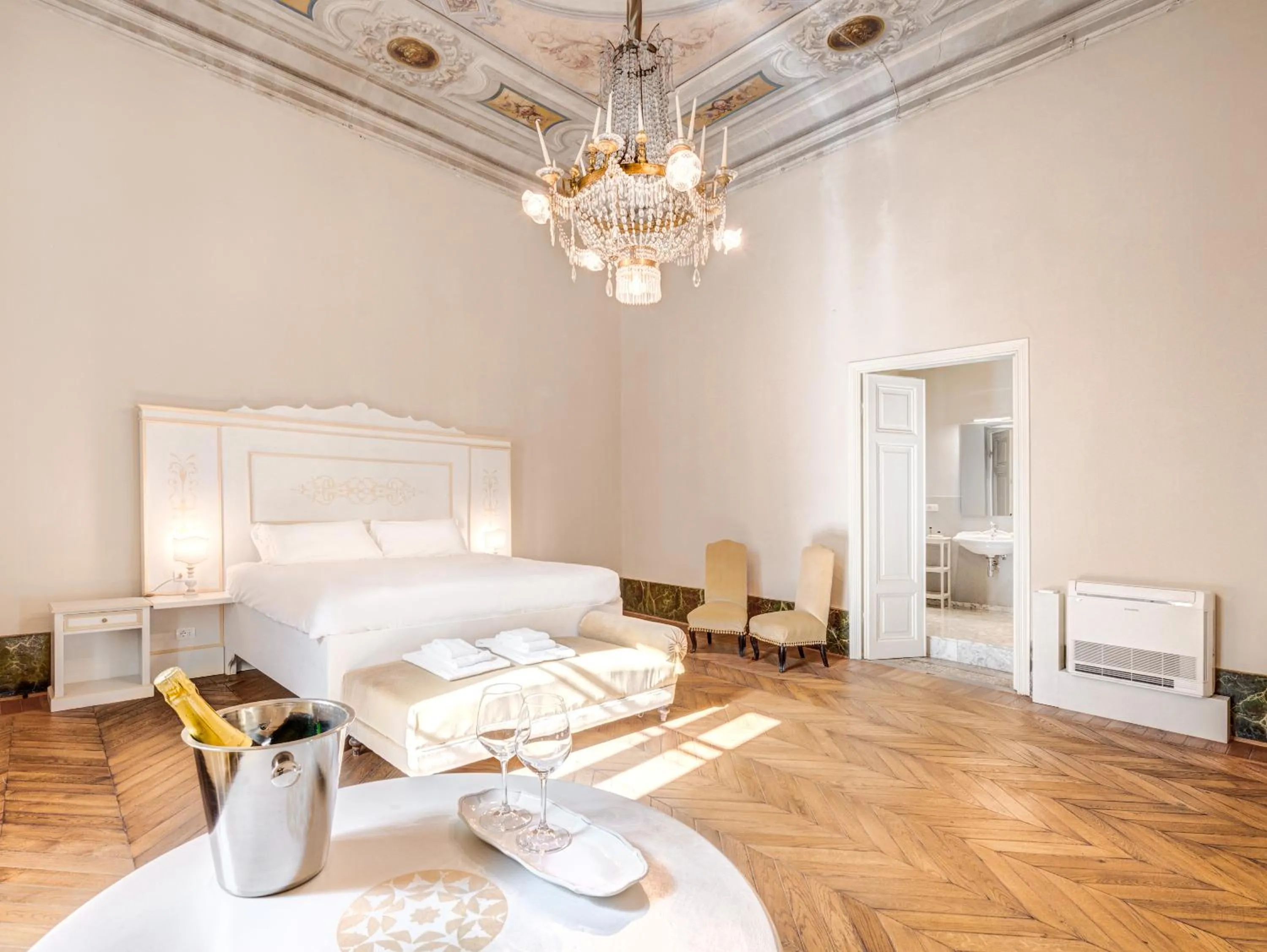 Bed in Palazzo D'Oltrarno - Residenza D'Epoca