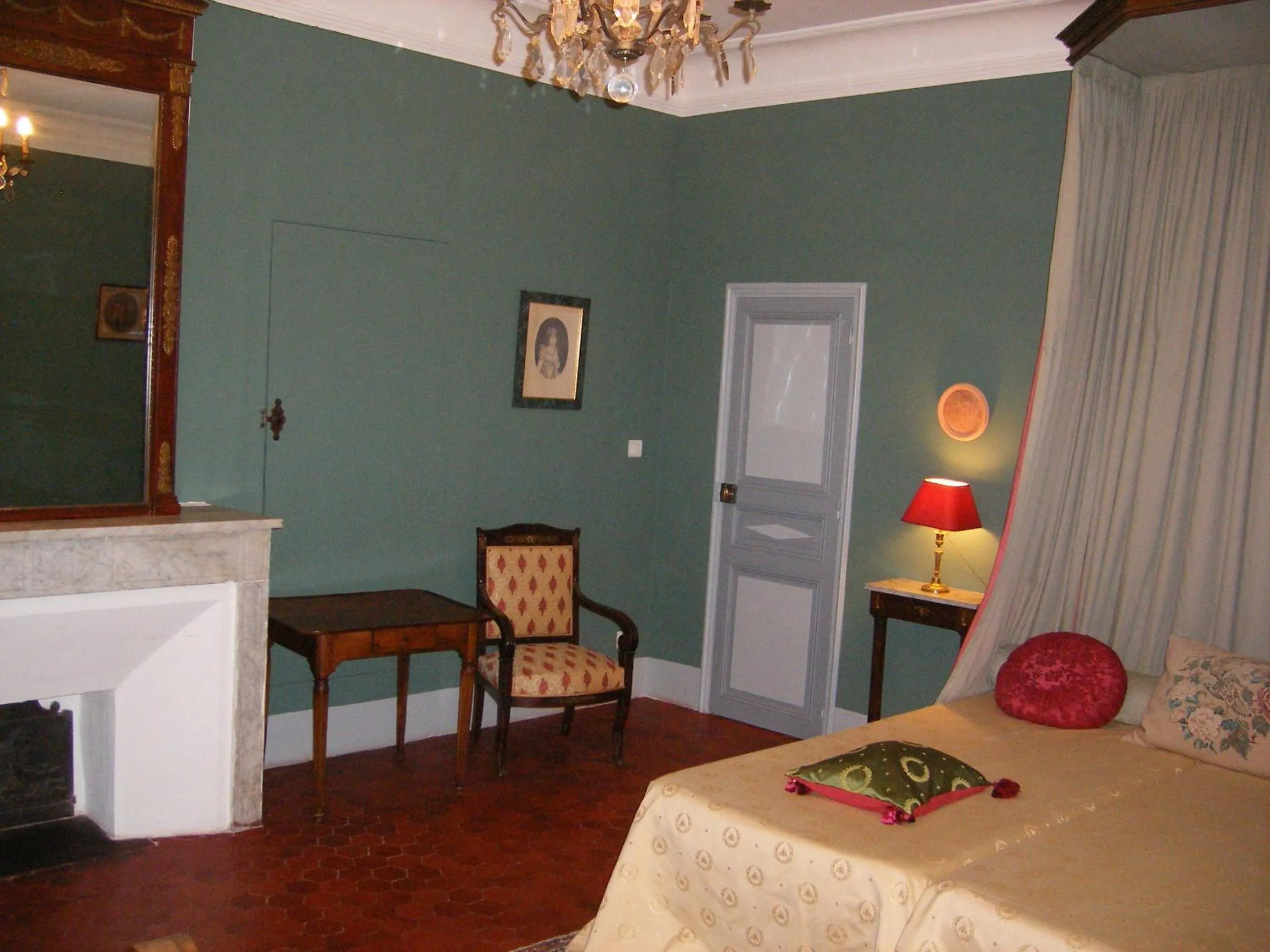 Bed in Château du Grand Jardin