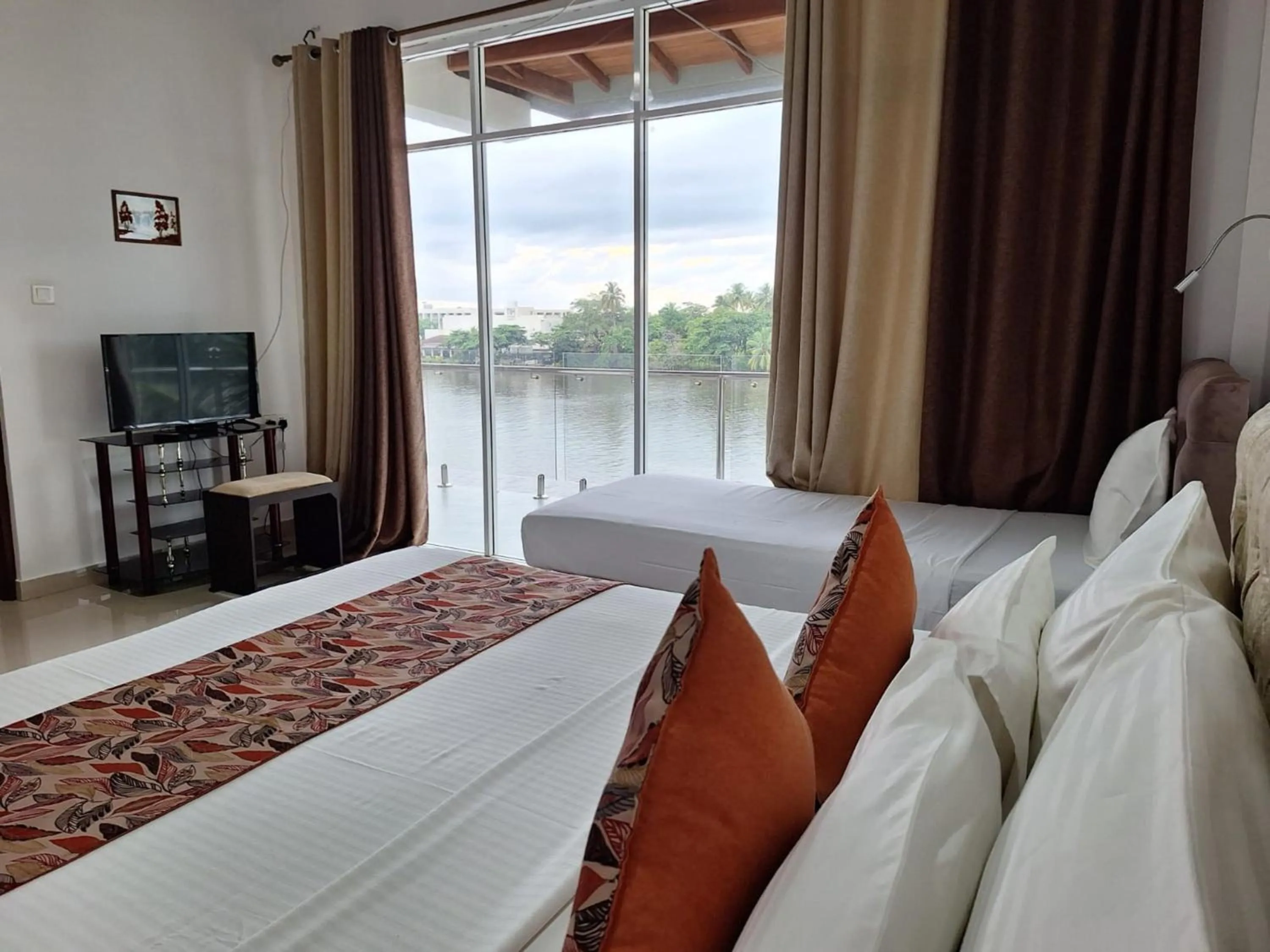 Bedroom, Bed in Amber House Lanka