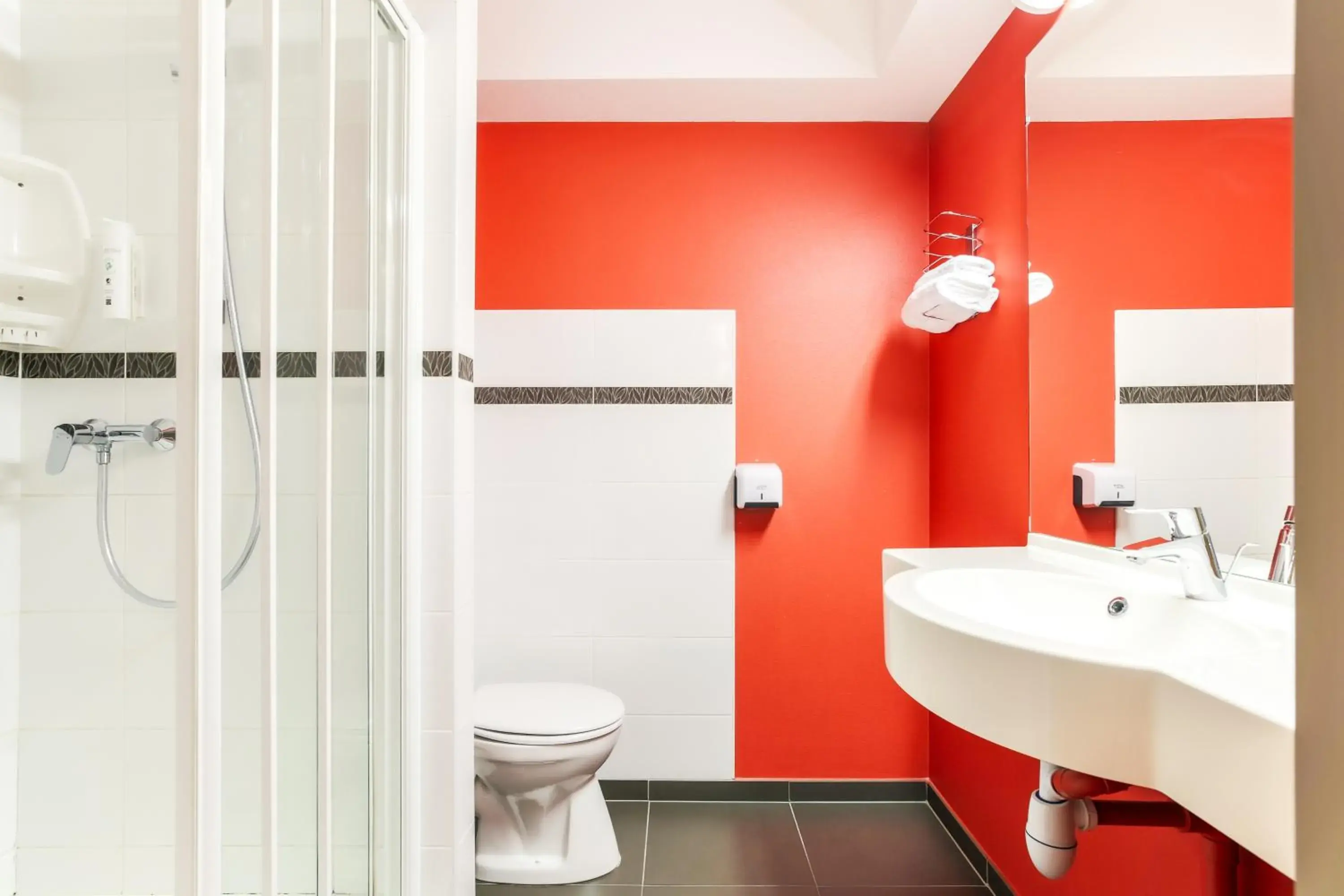 Double Room in Ace Hotel Roanne Double Room in Ace Hotel Roanne