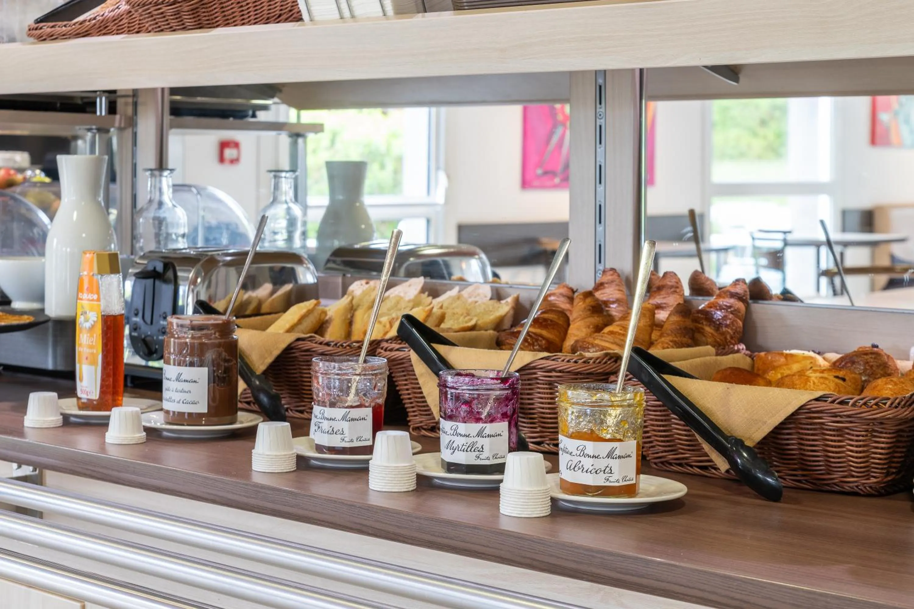 Breakfast in Ace Hotel Roanne