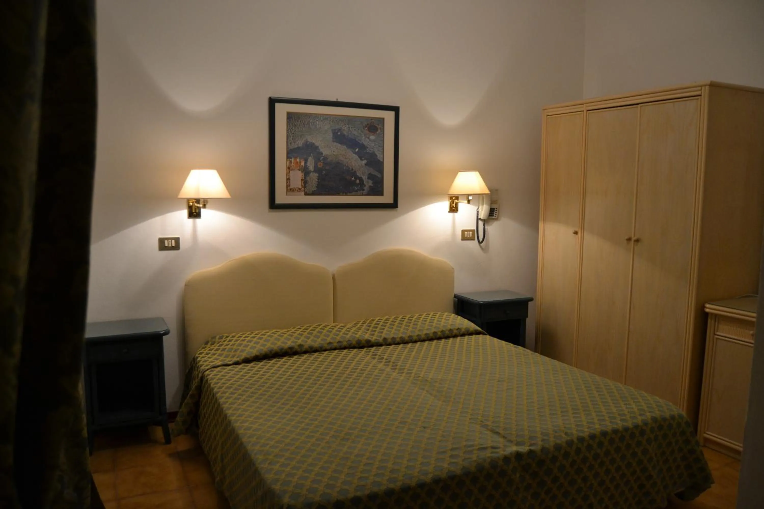 Bed in Hotel Avana Mare