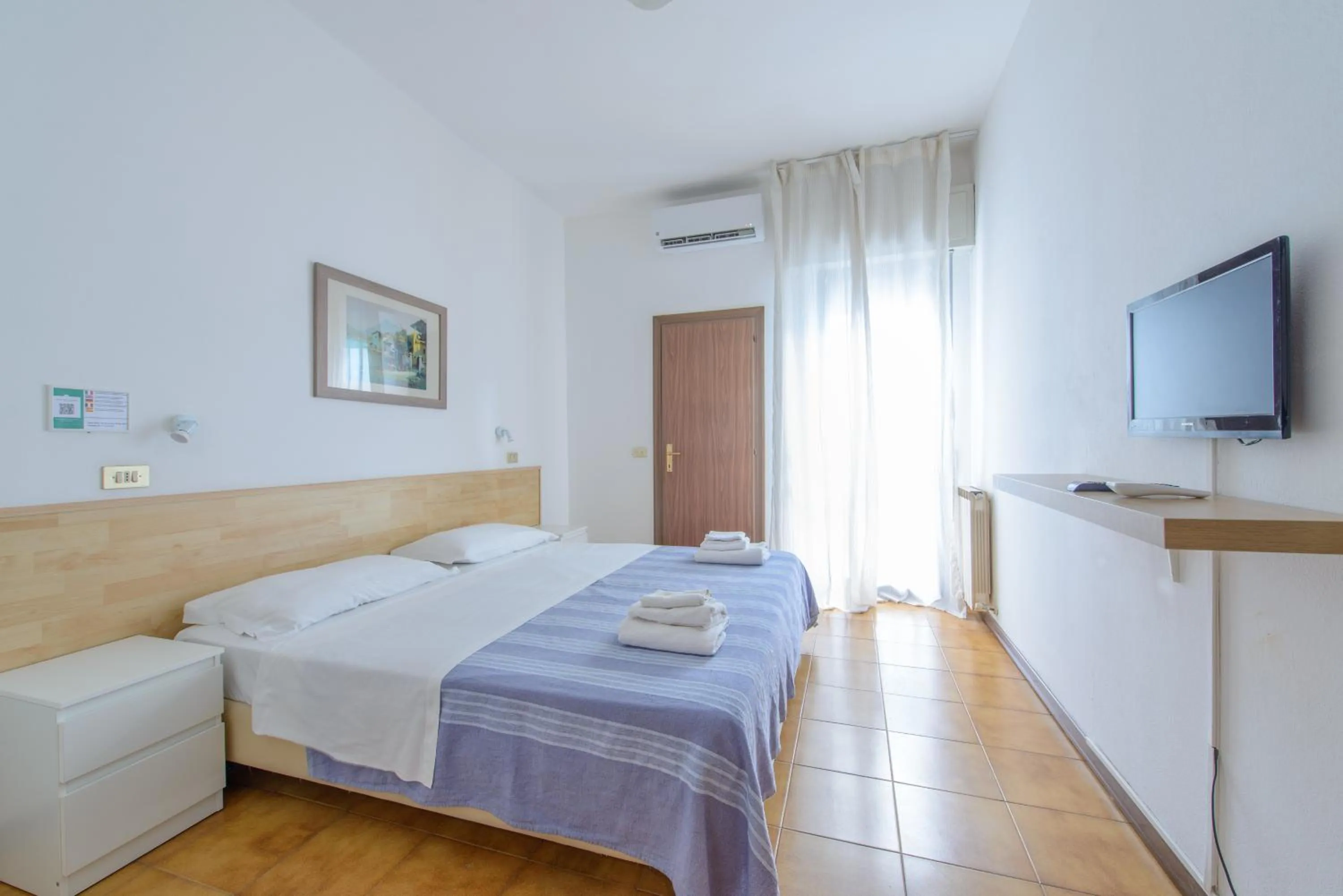 Bed in Hotel Avana Mare