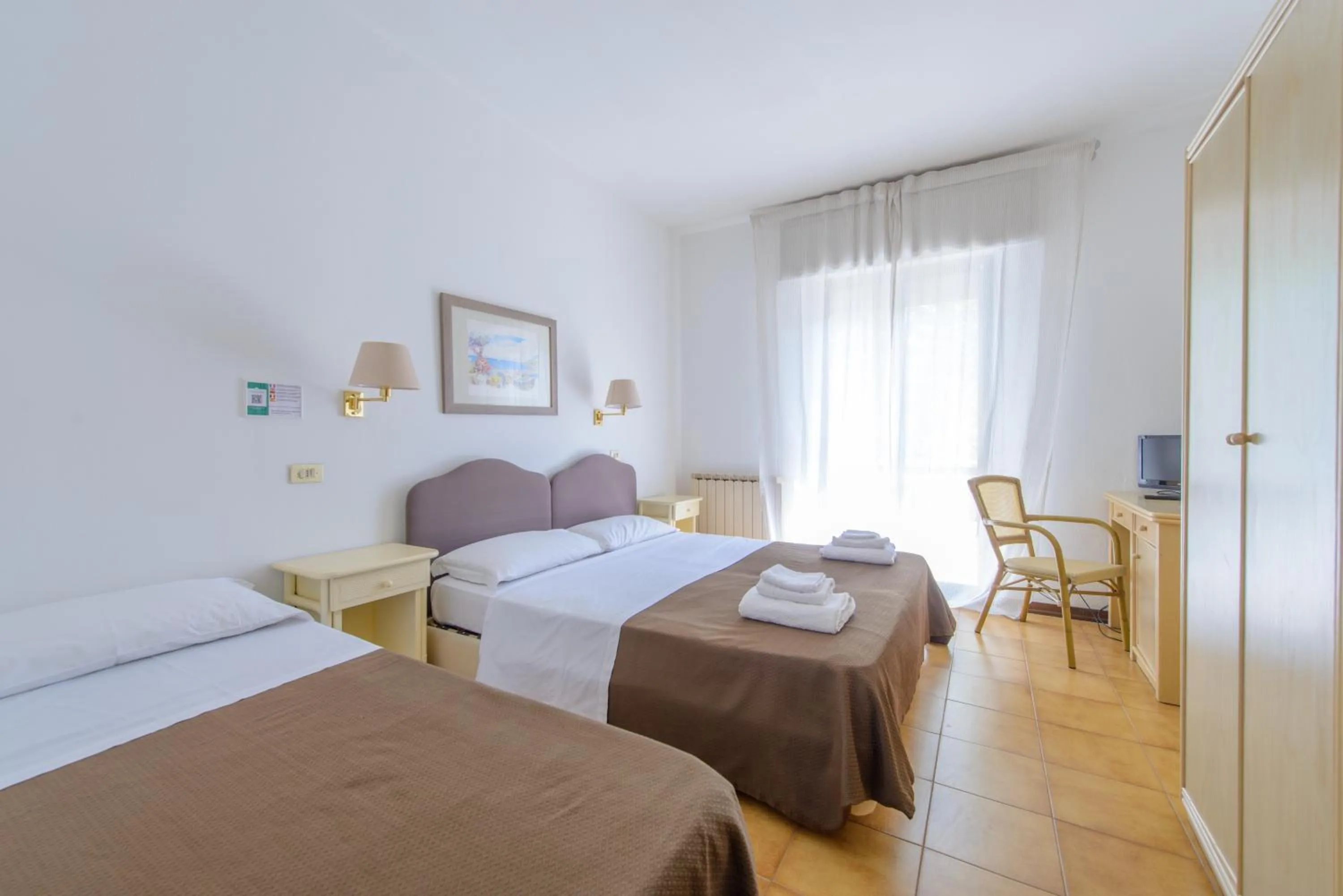 Bed in Hotel Avana Mare