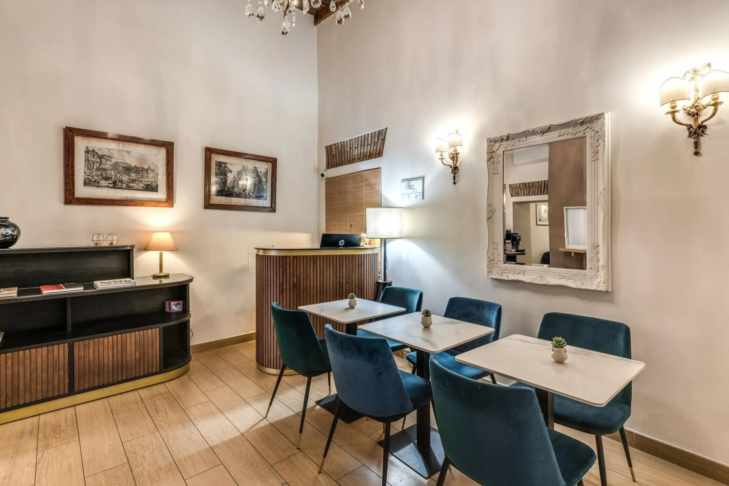 Lobby or reception in Little Queen Suite