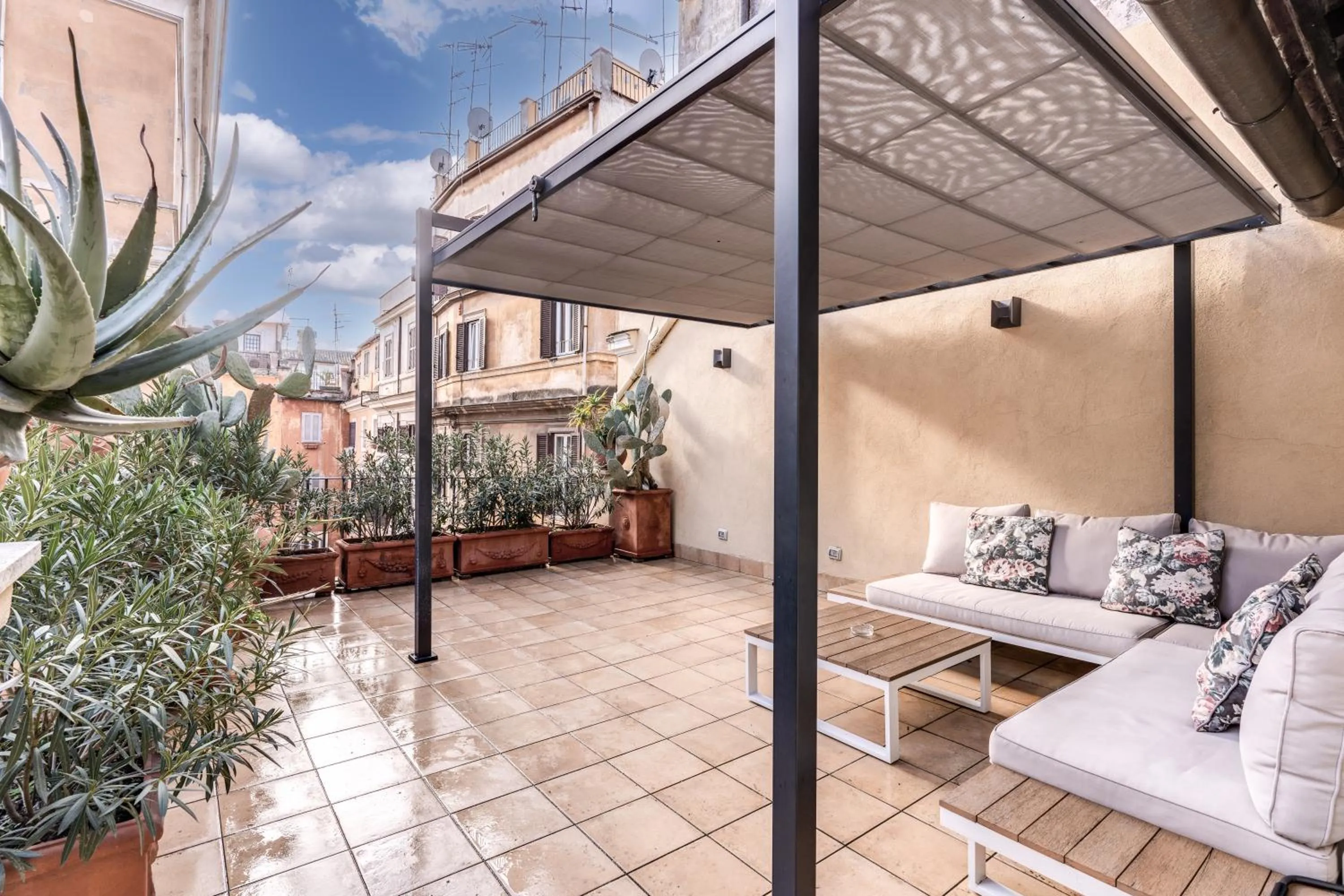 Balcony/Terrace in Little Queen Suite