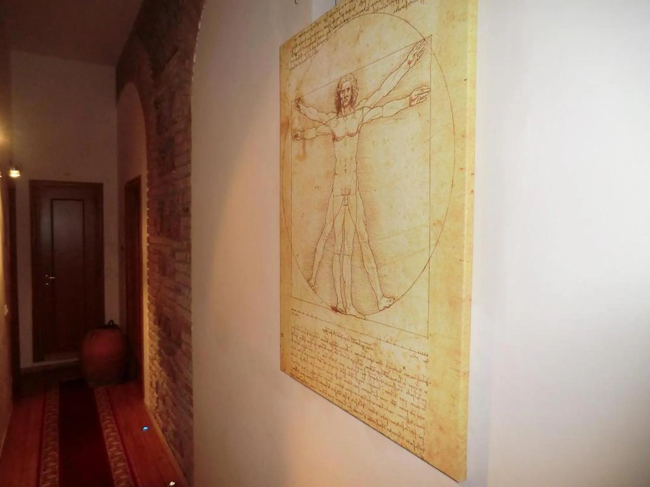 Decorative detail in Caesar's Rooms