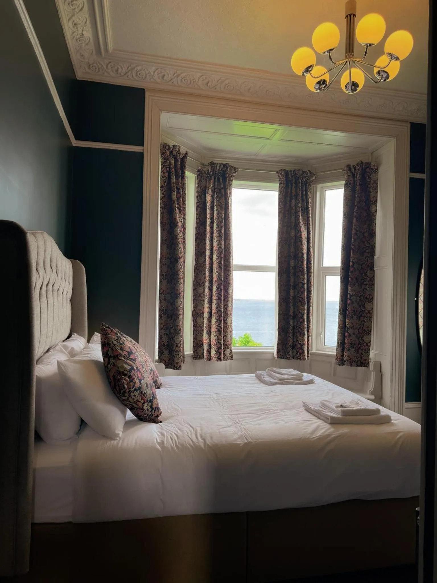 Bedroom, Bed in Nomi Rooms & Restaurant