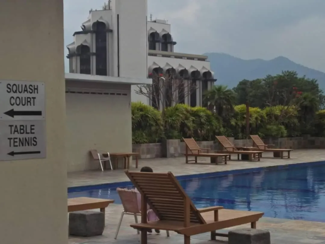 Swimming pool in K. Riverfront apartment