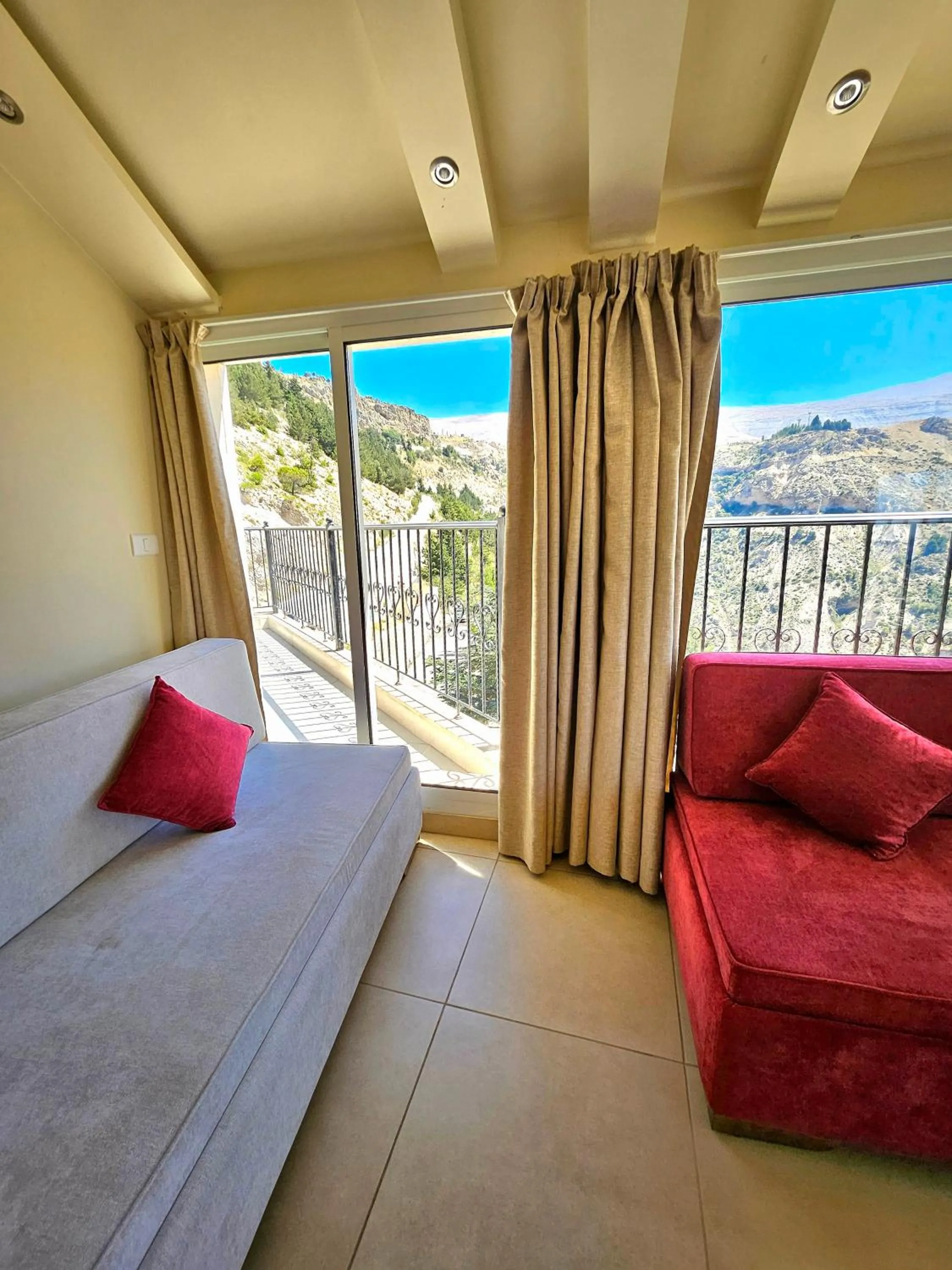 Bed in Hotel L'Aiglon