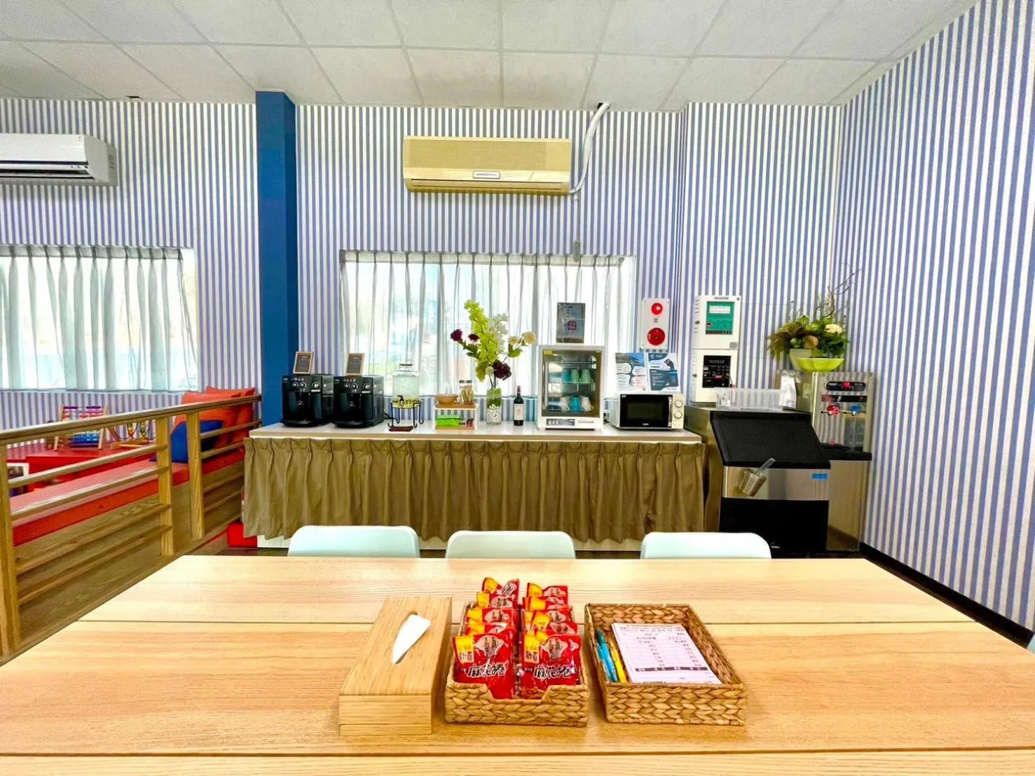 Children play ground in Loju Seaview Homestay