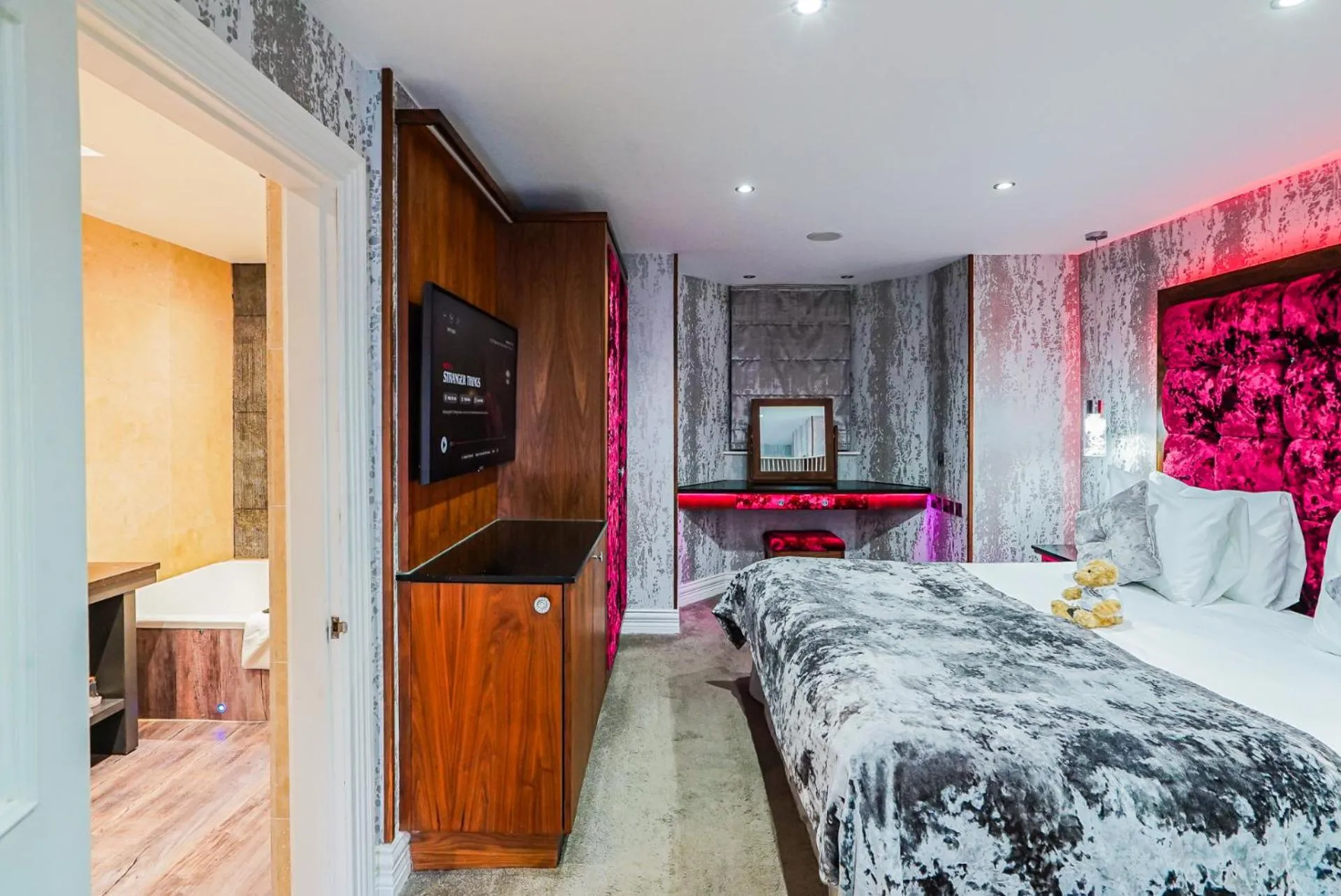 Bed in The Cranleigh Boutique