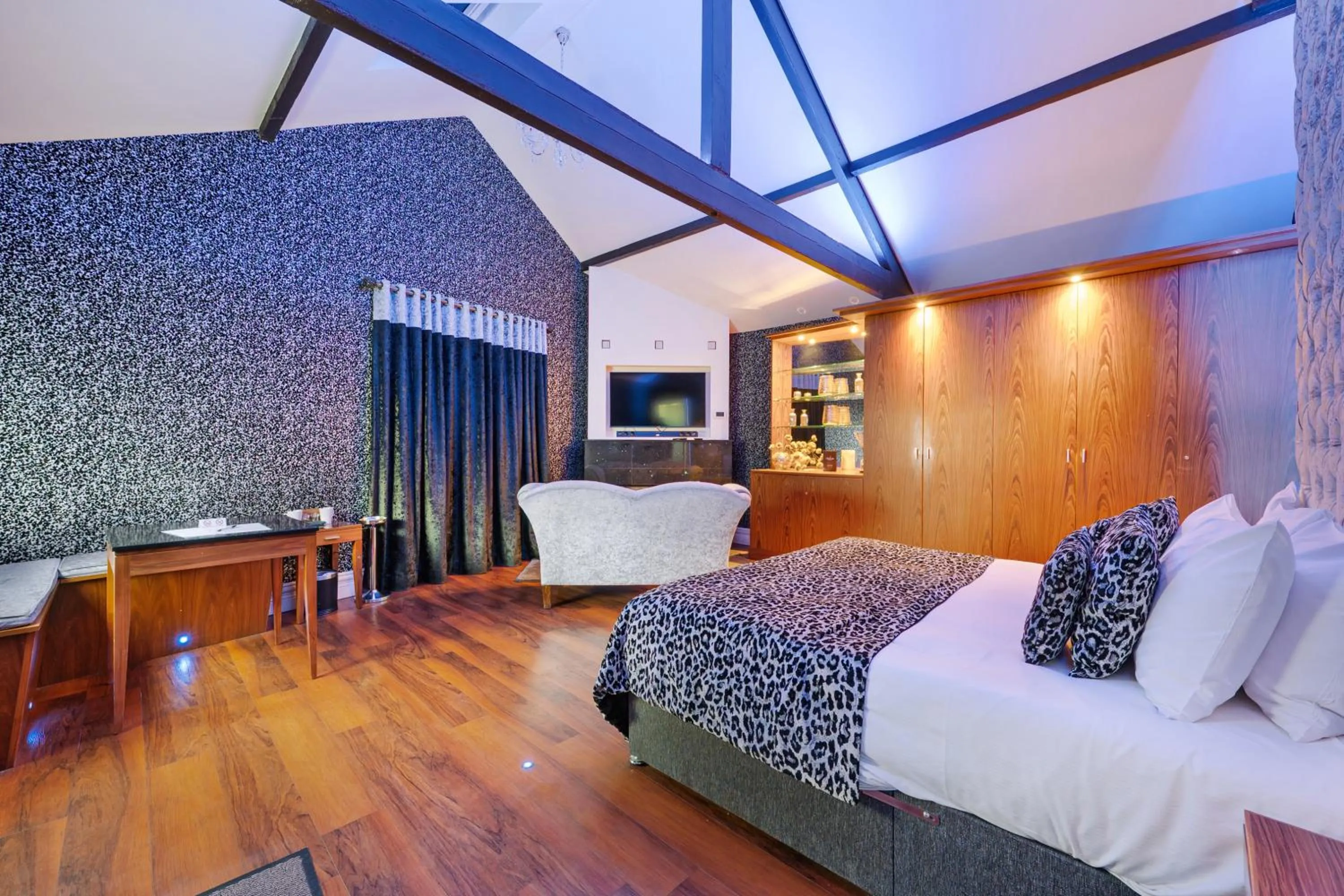 Bed in The Cranleigh Boutique