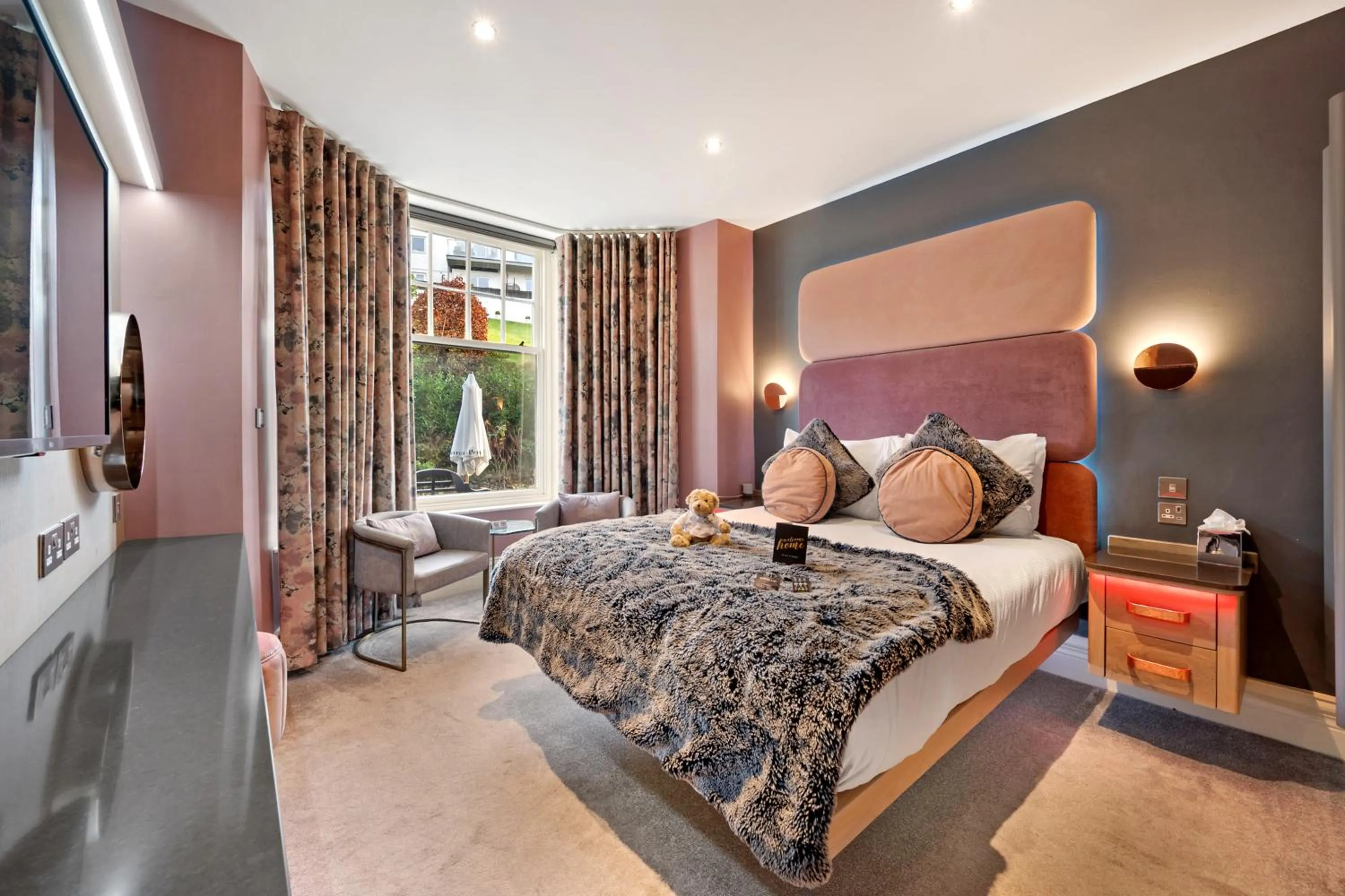 Bed in The Cranleigh Boutique