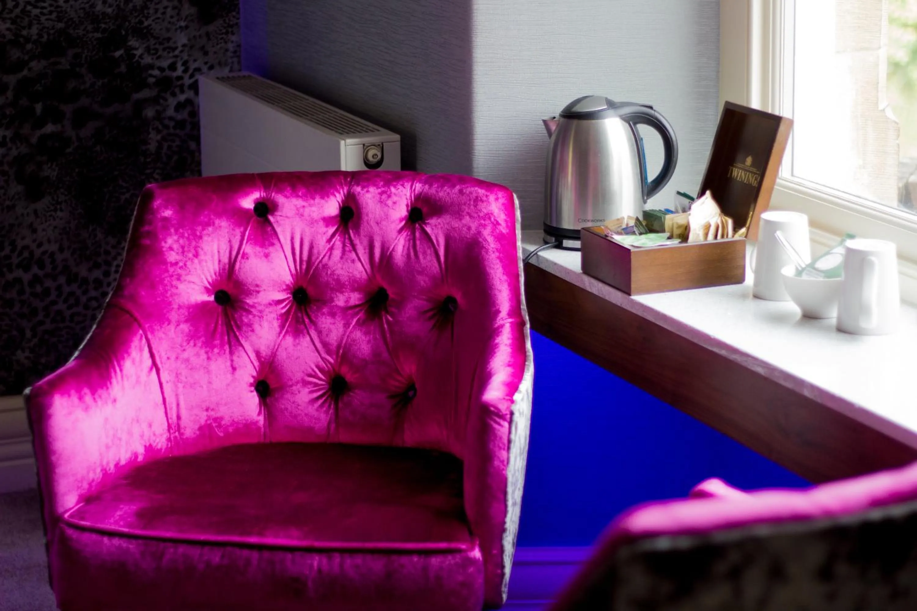 Coffee/tea facilities in The Cranleigh Boutique