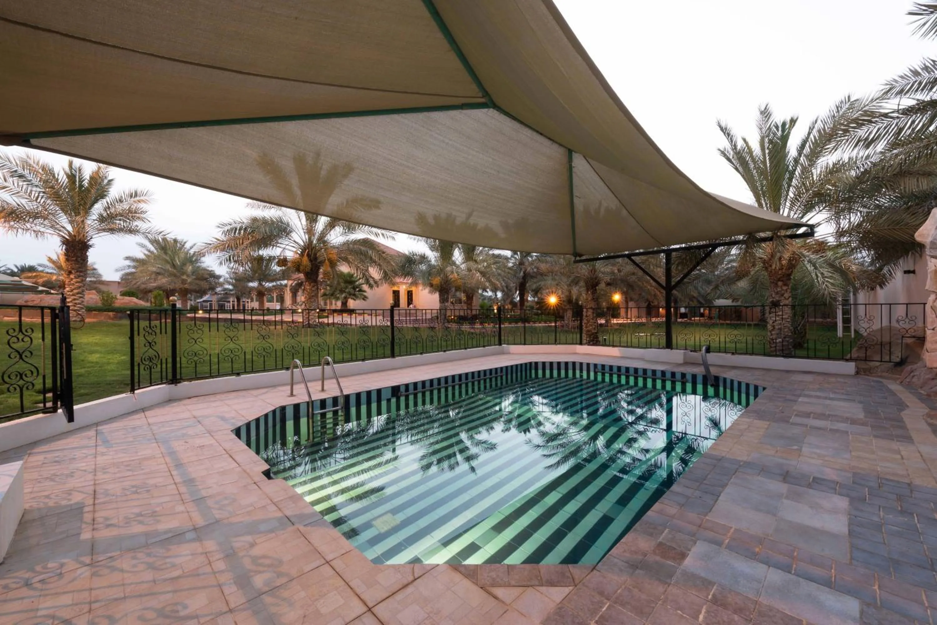 Swimming pool in Boudl Al Nakheel