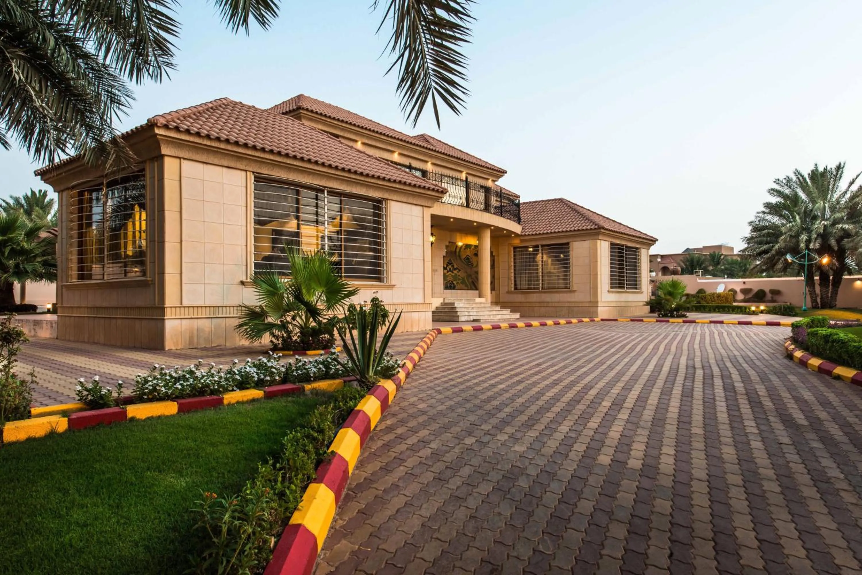 Property building in Boudl Al Nakheel