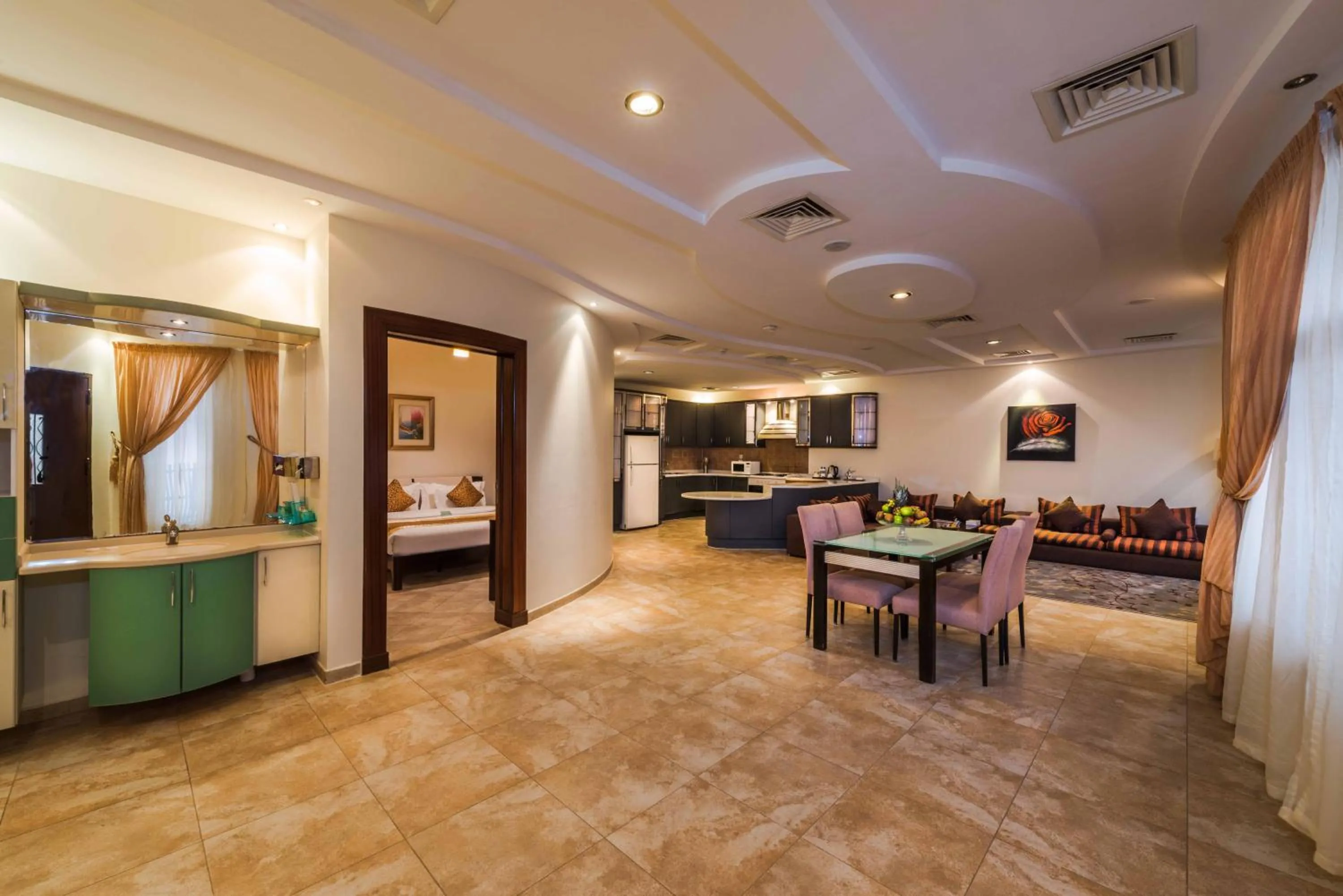 Kitchen or kitchenette in Boudl Al Nakheel