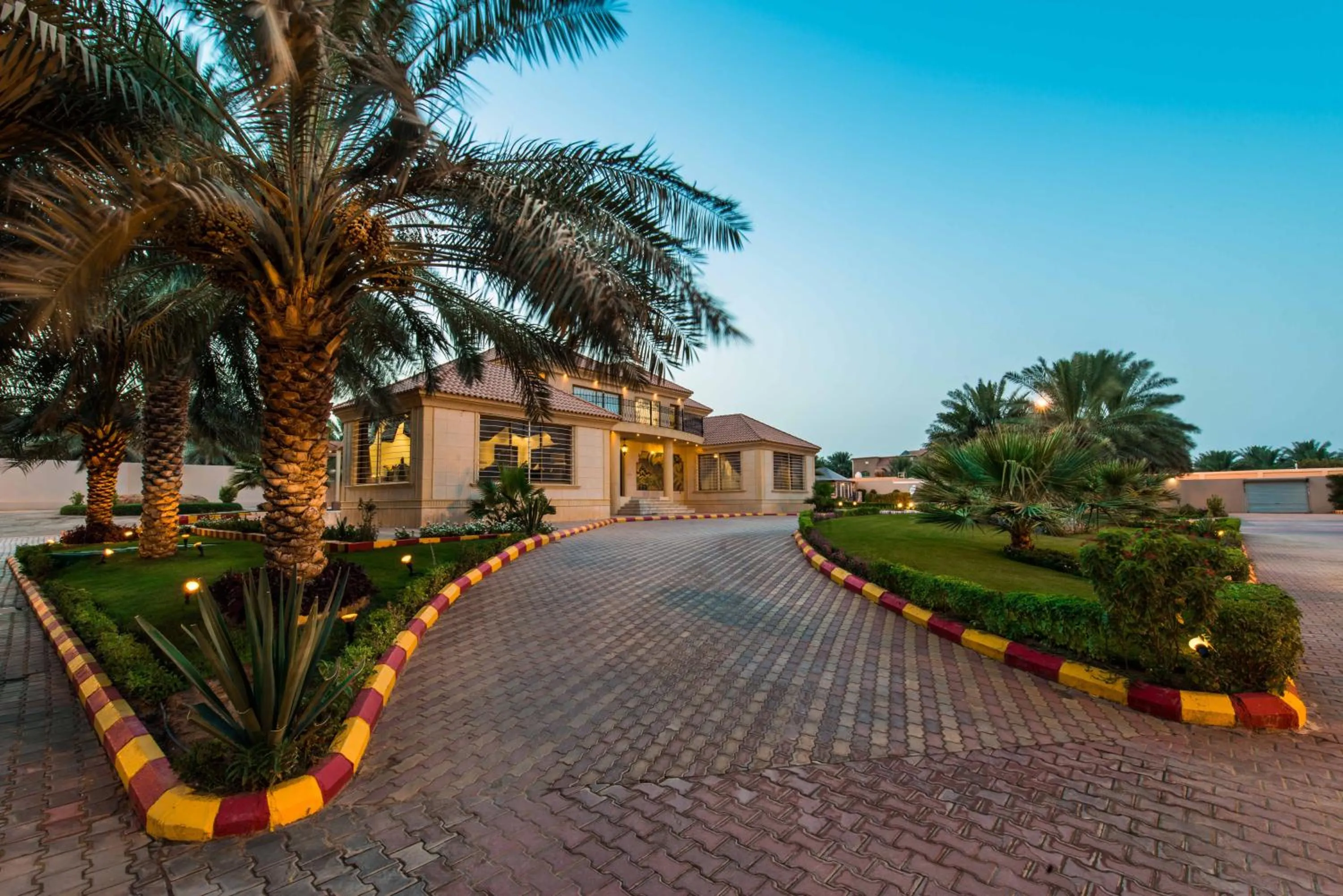 Spring in Boudl Al Nakheel