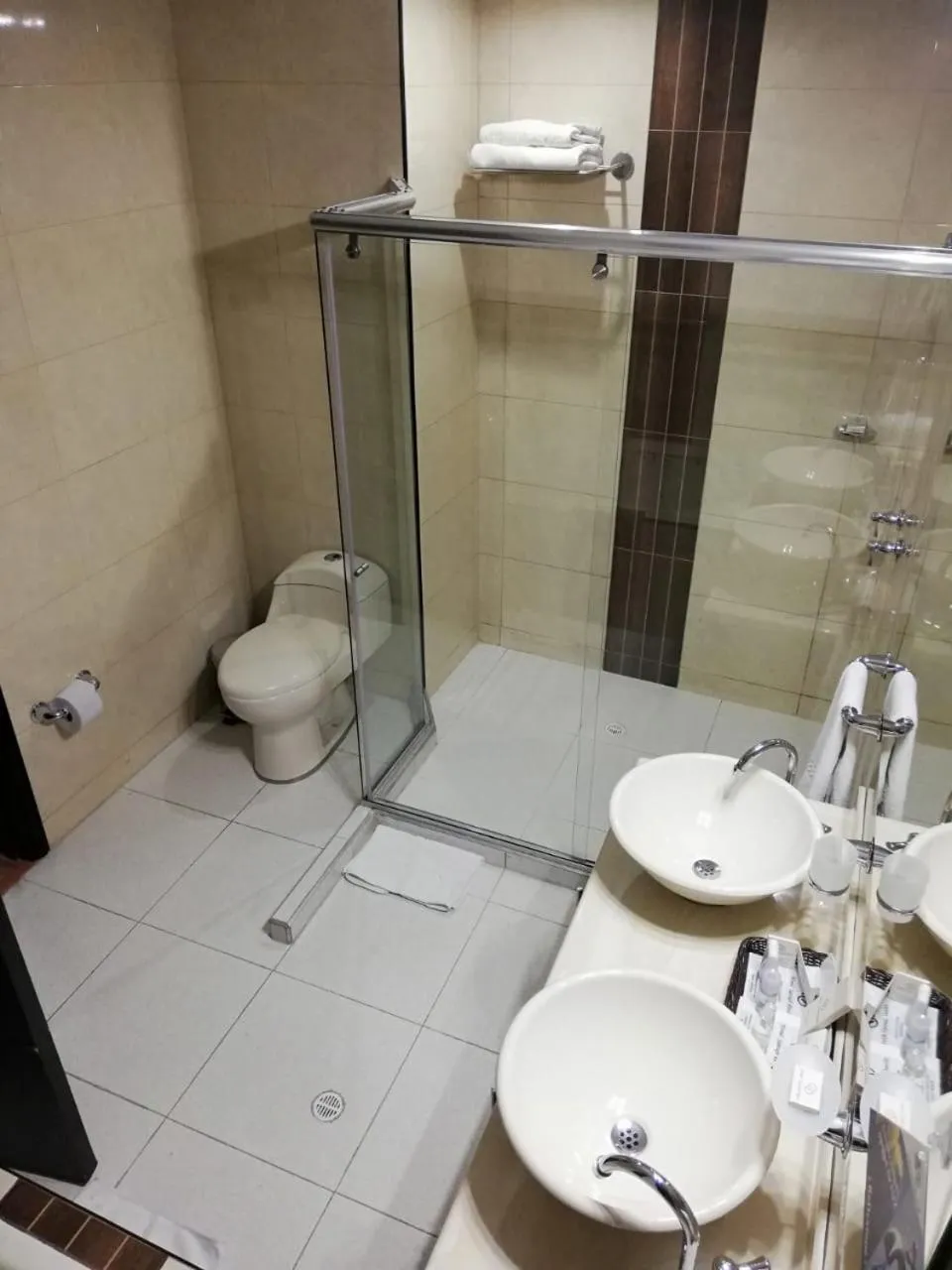 Shower in Hotel Santafe Real