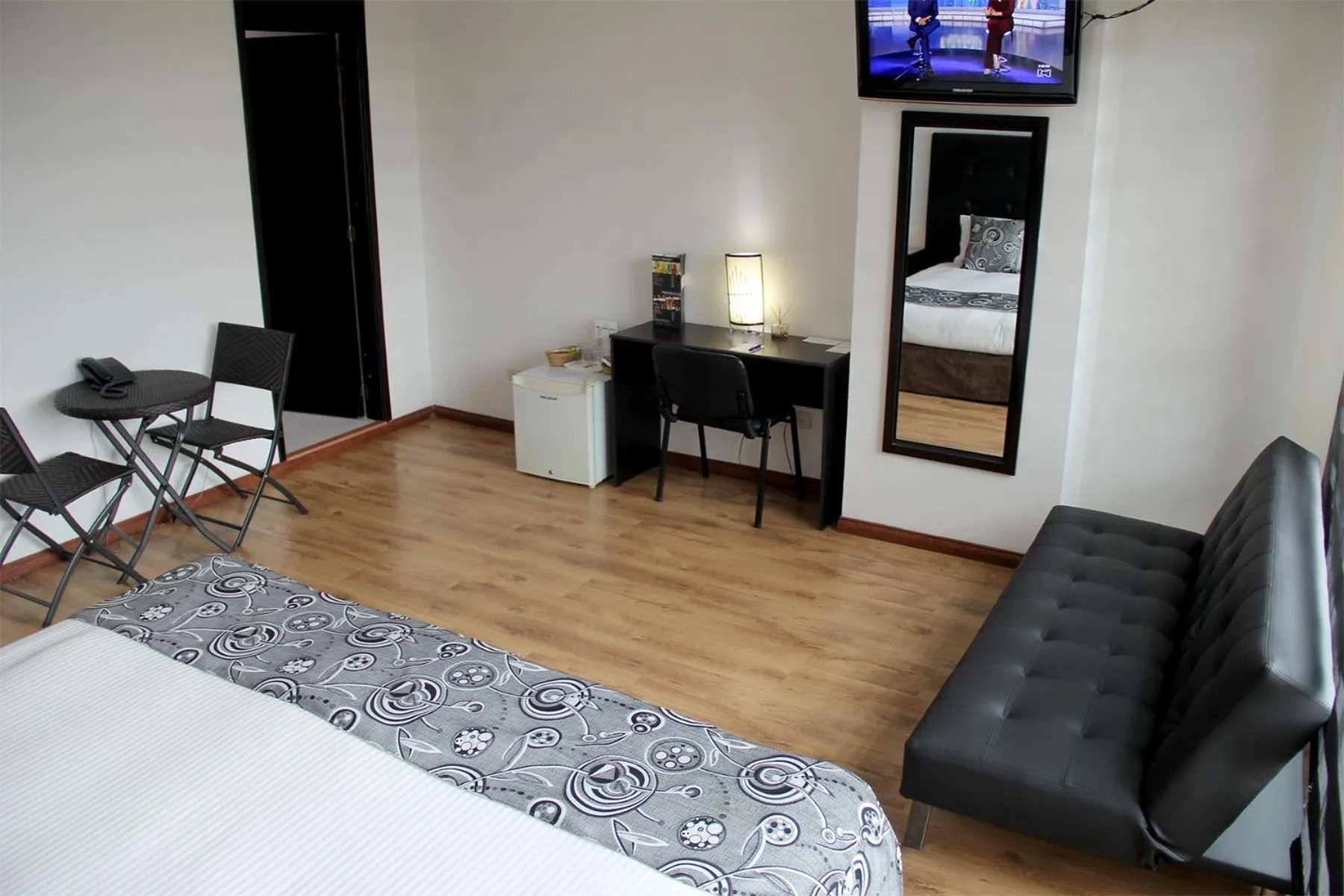 Bed in Hotel Santafe Real