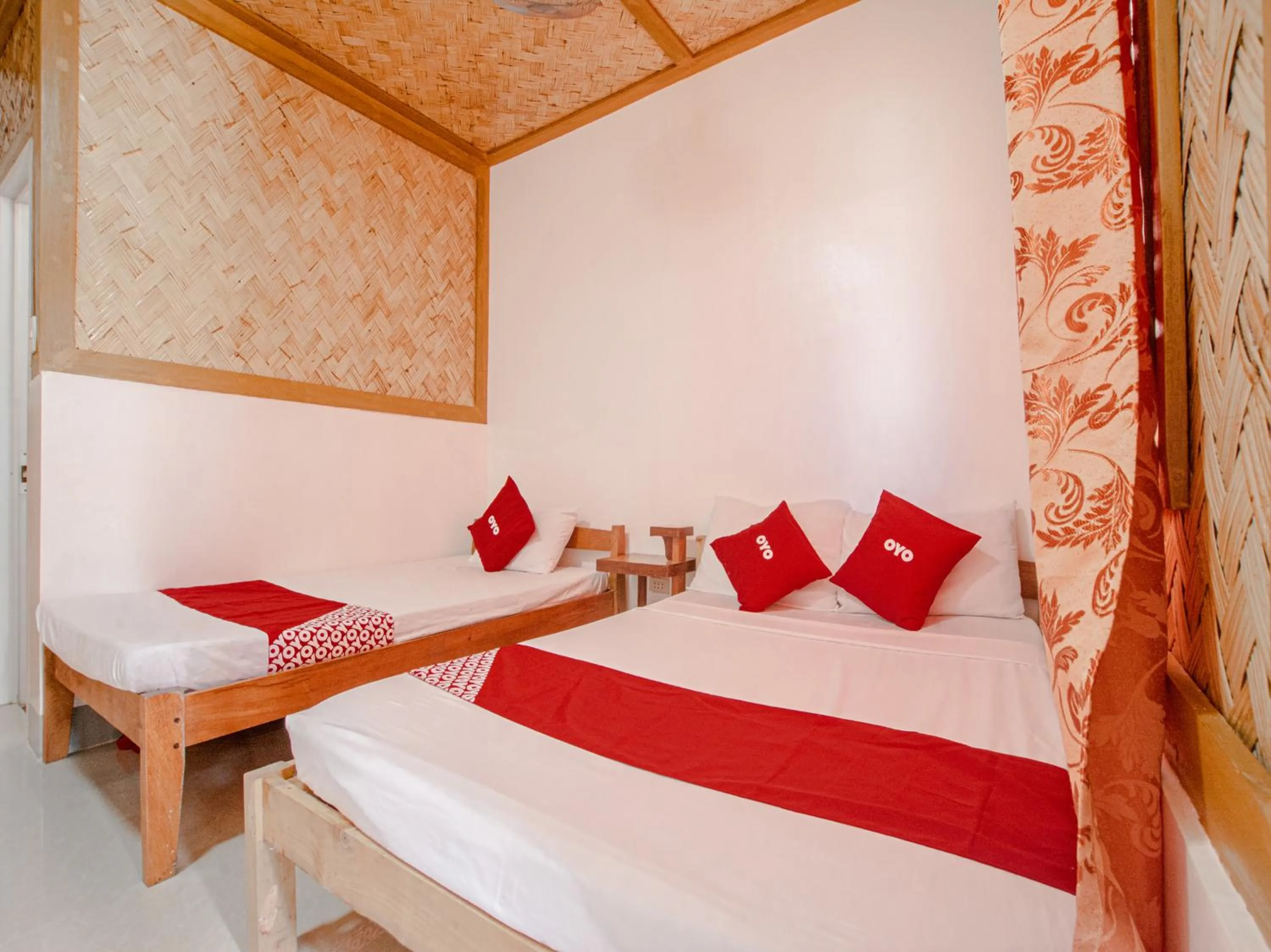 Bedroom, Bed in Telesfora Beach Cottage