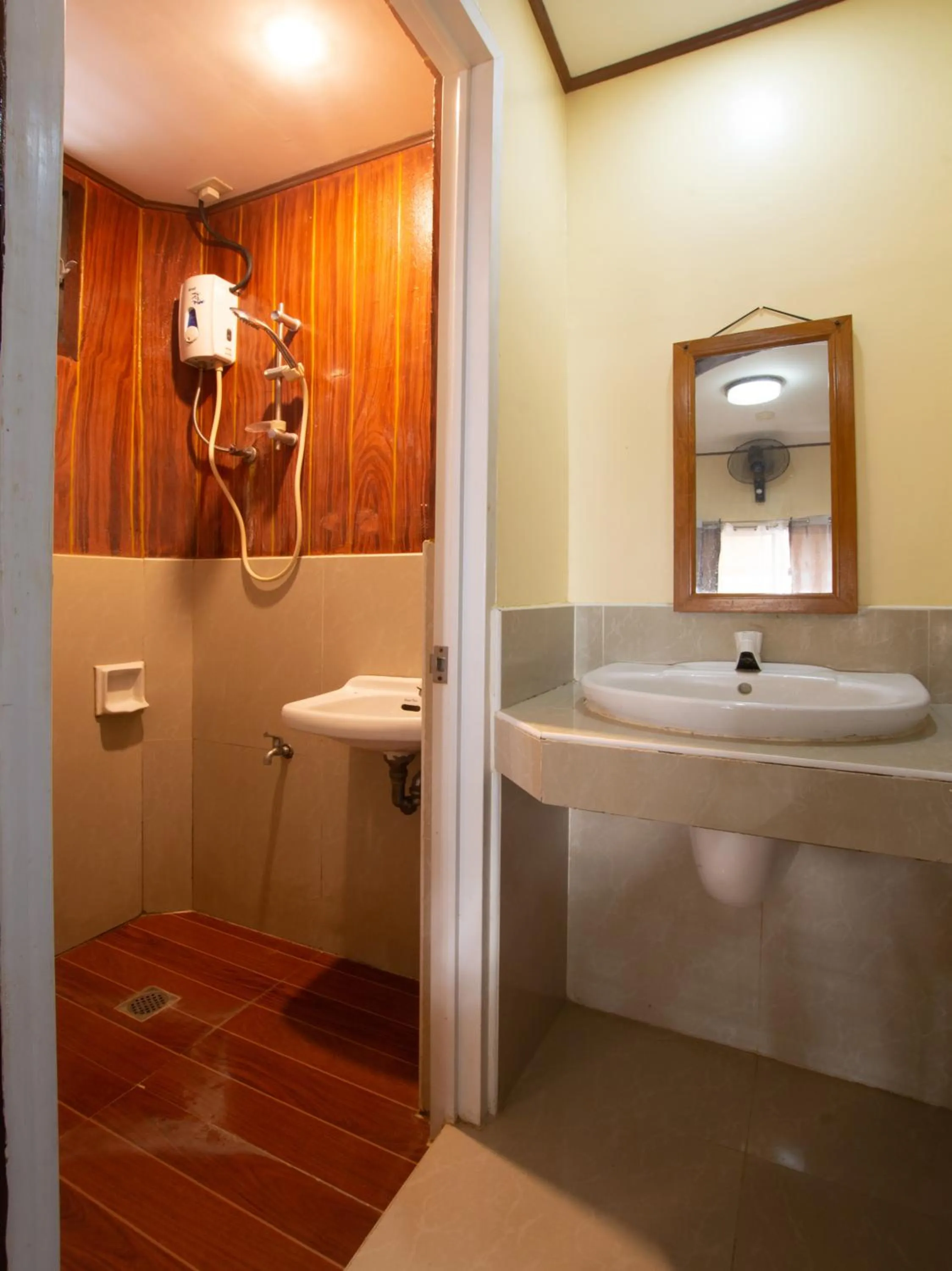Bathroom in Telesfora Beach Cottage