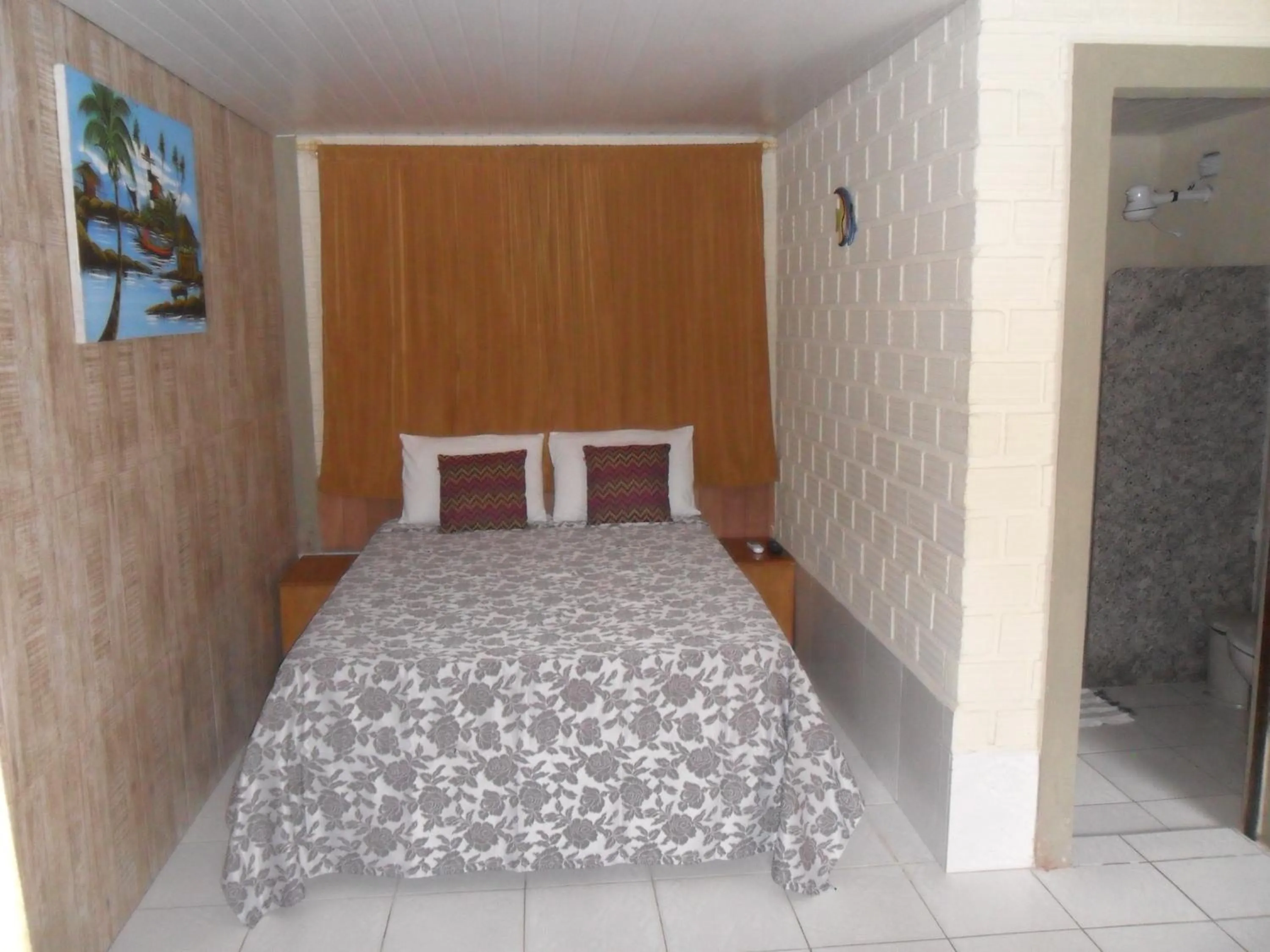 Property building, Bed in Pousada Recanto da Preguiça