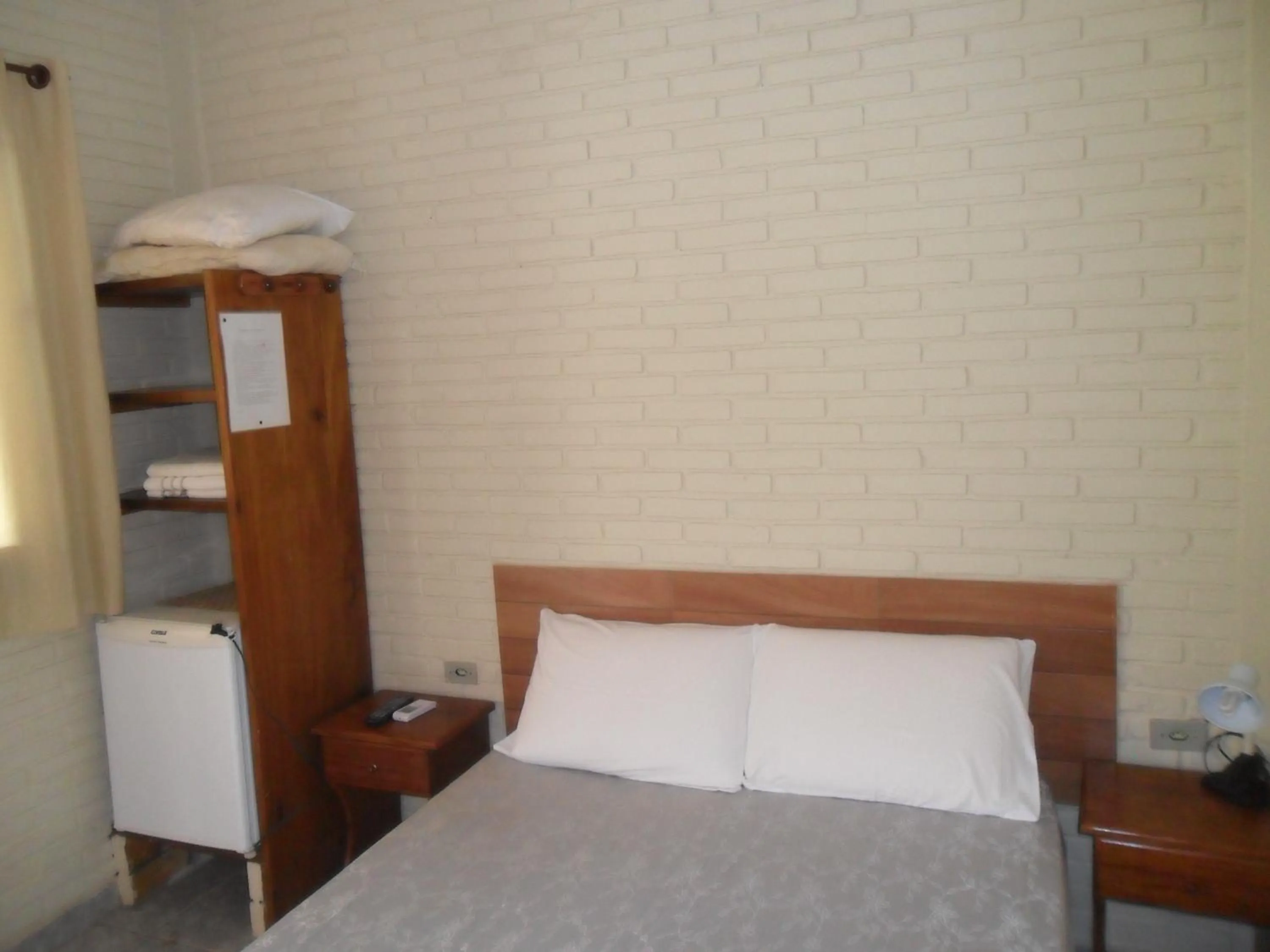 Property building, Bed in Pousada Recanto da Preguiça