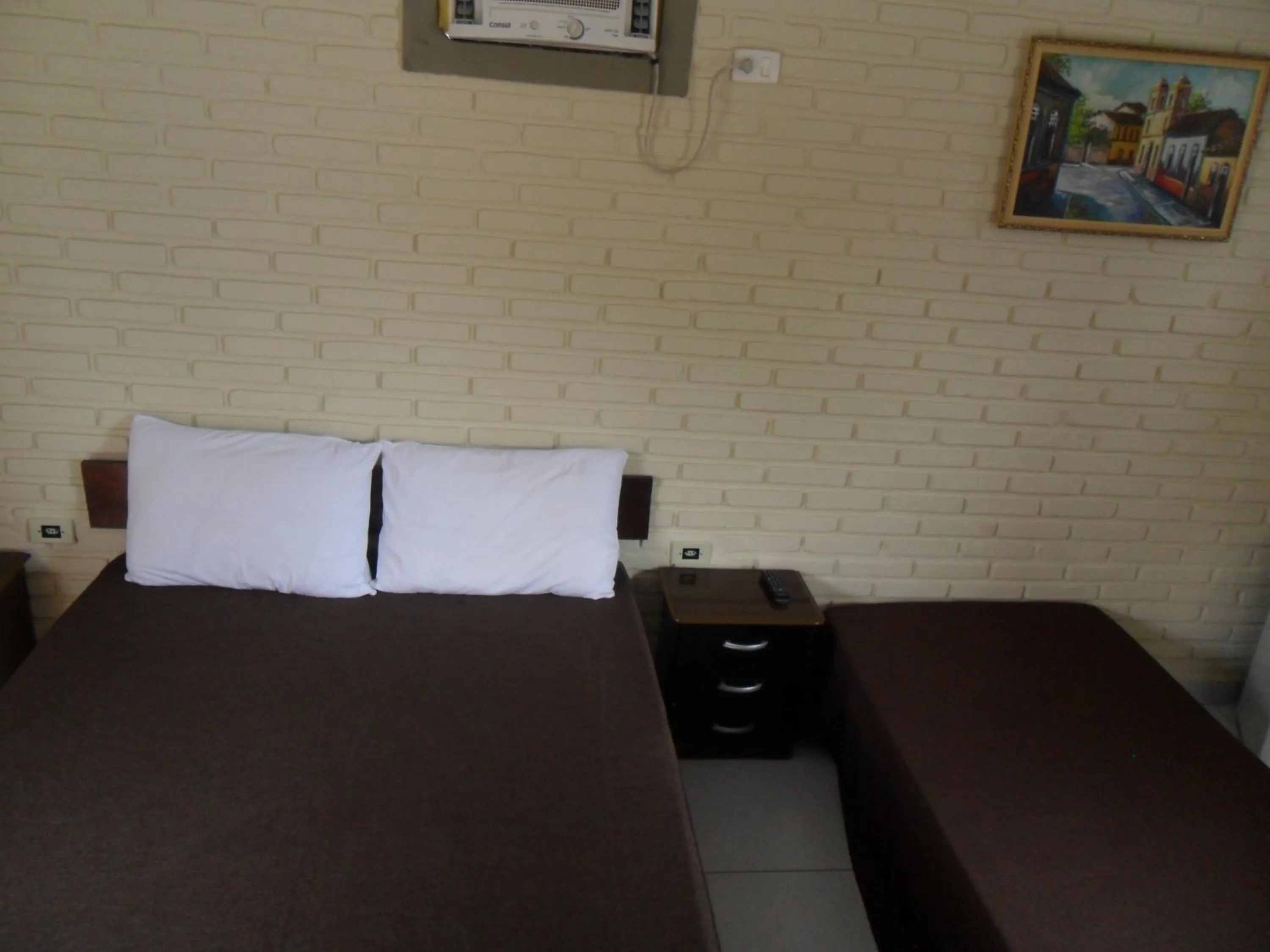 Property building, Bed in Pousada Recanto da Preguiça