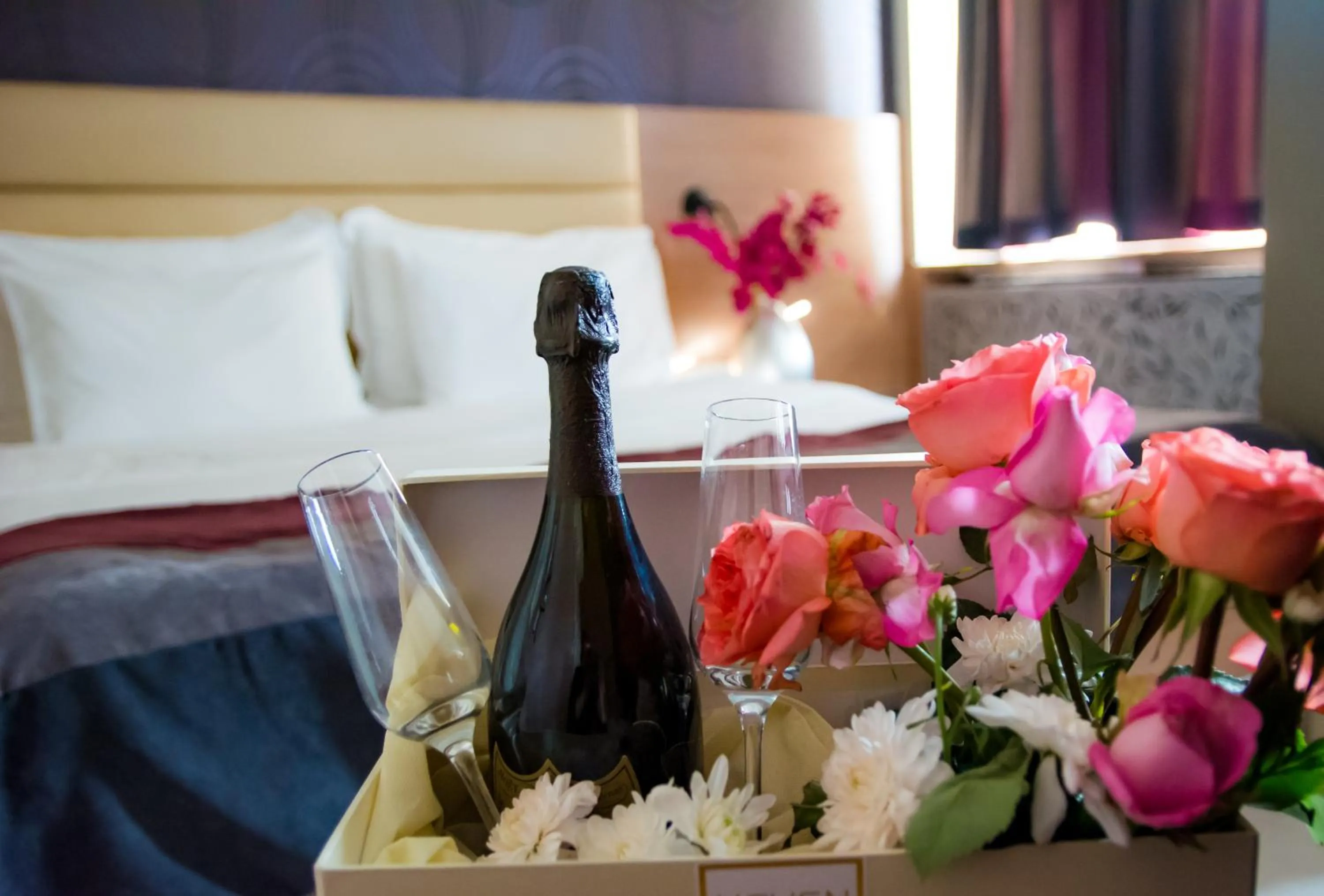 Bed in Hotel Srbija Garden-FREE PARKING