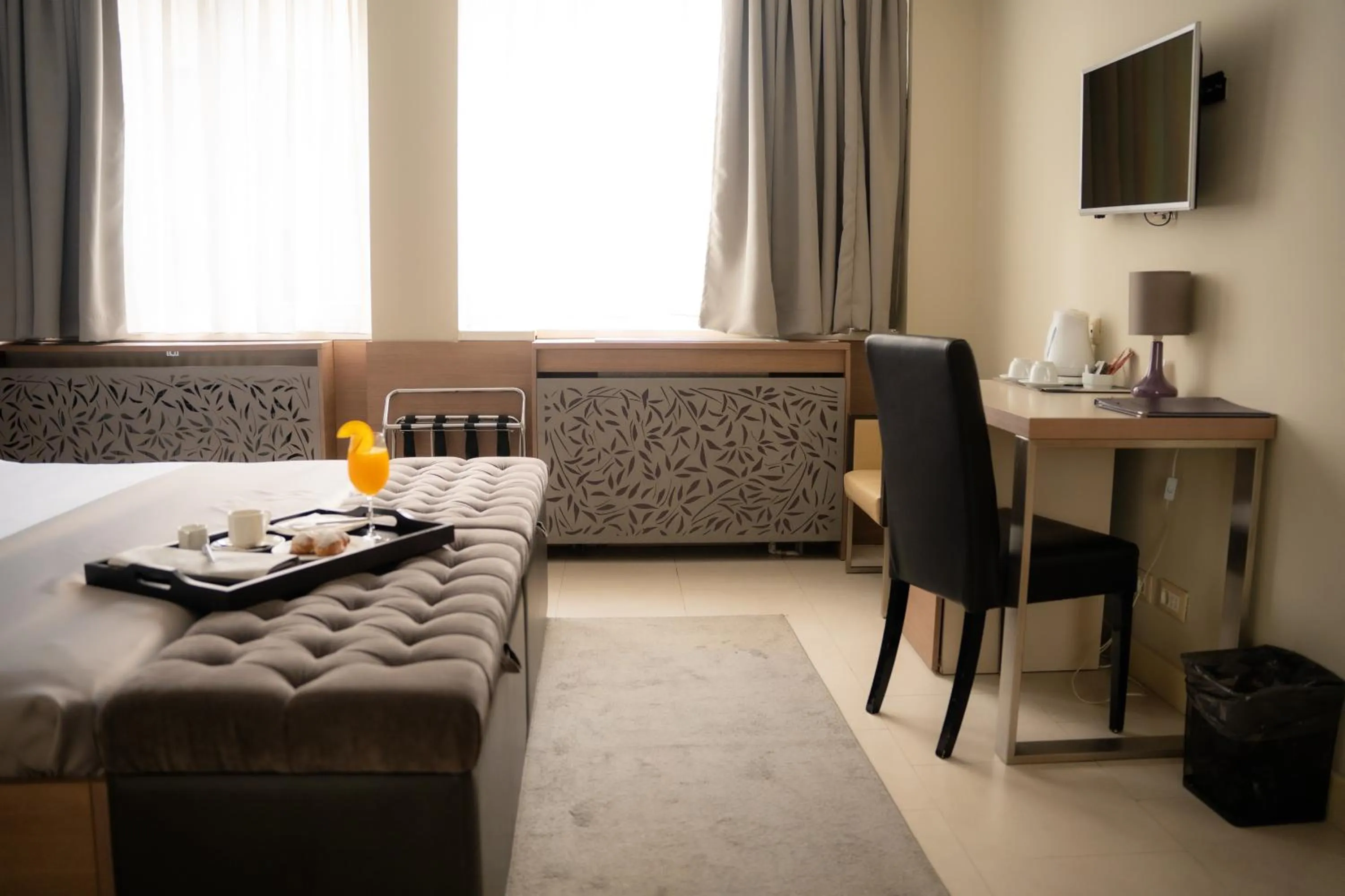 Food, Bed in Hotel Srbija Garden-FREE PARKING