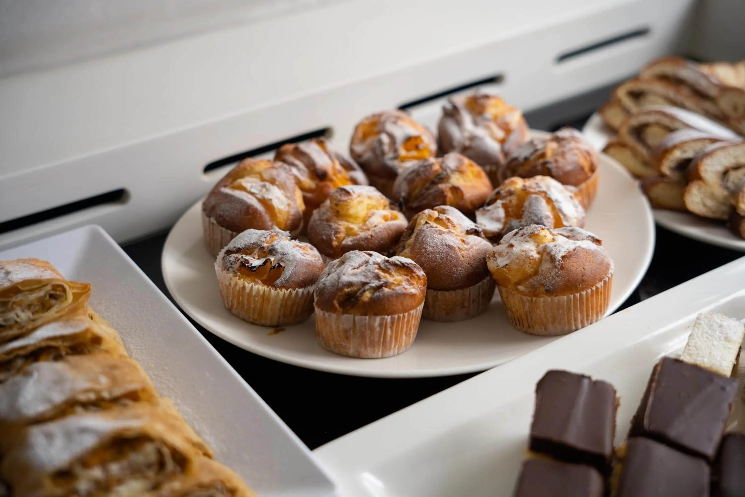 Breakfast in Hotel Srbija Garden-FREE PARKING